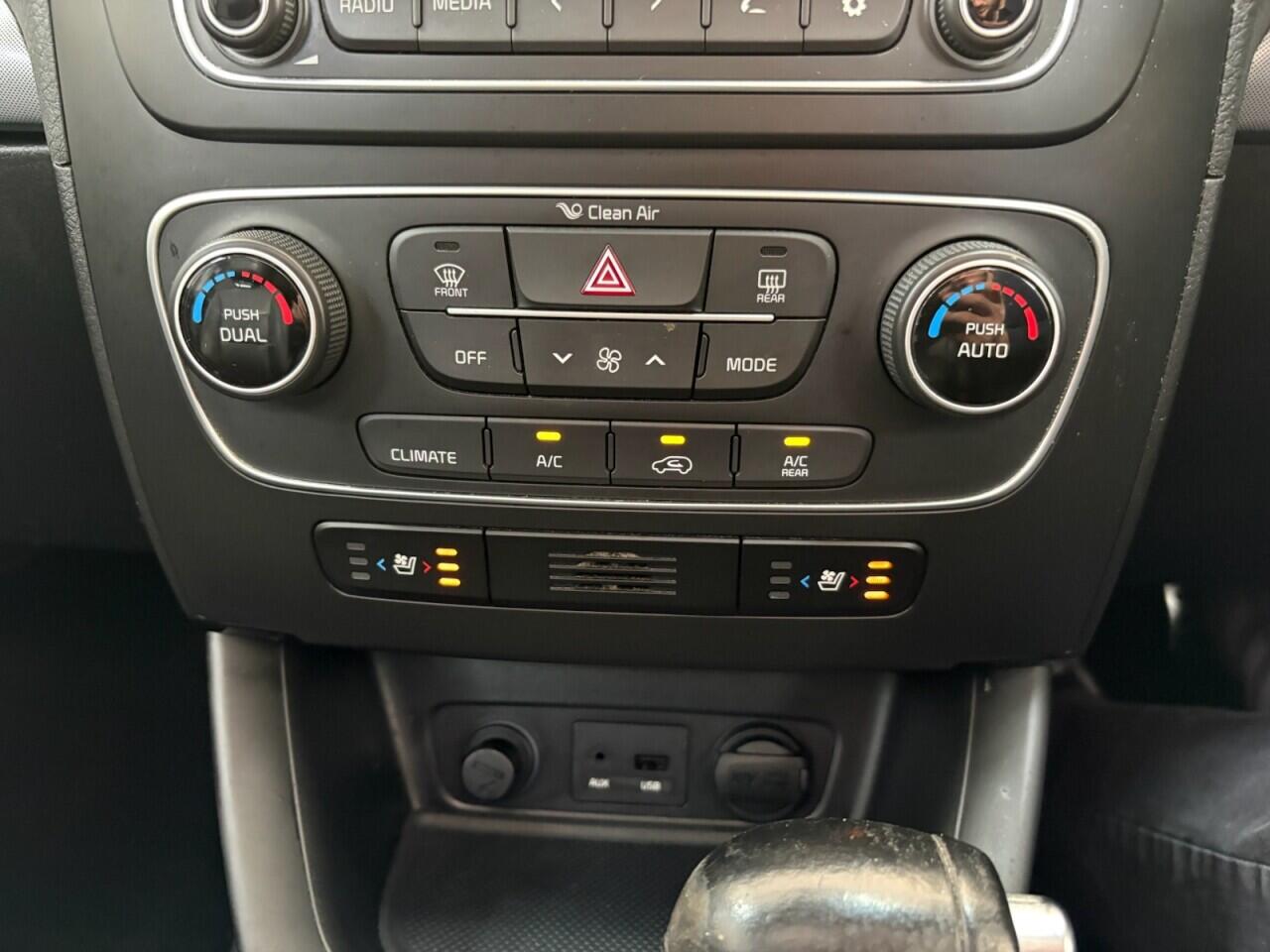 Kia Sorento view 30