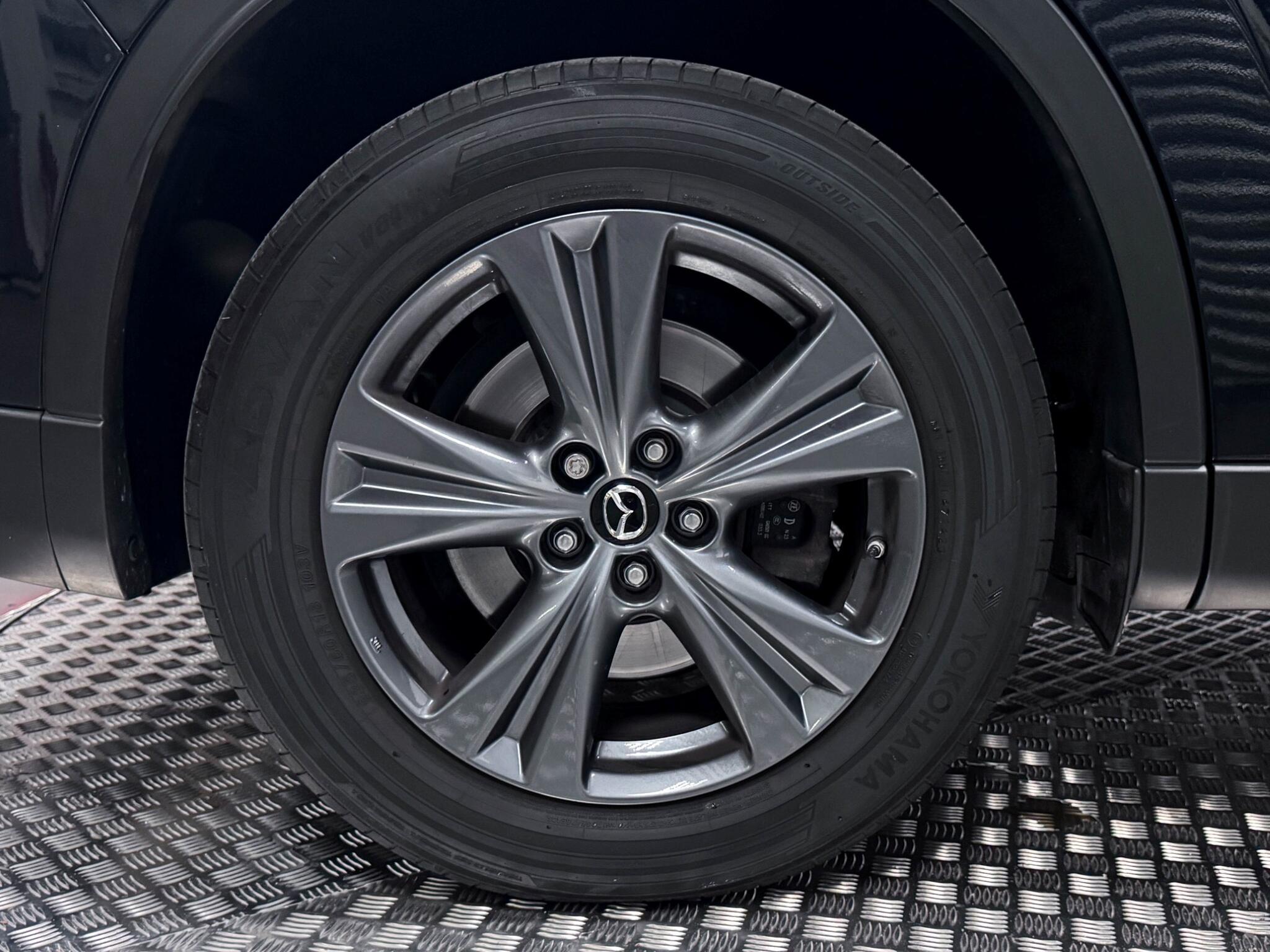 Mazda CX-60 view 56