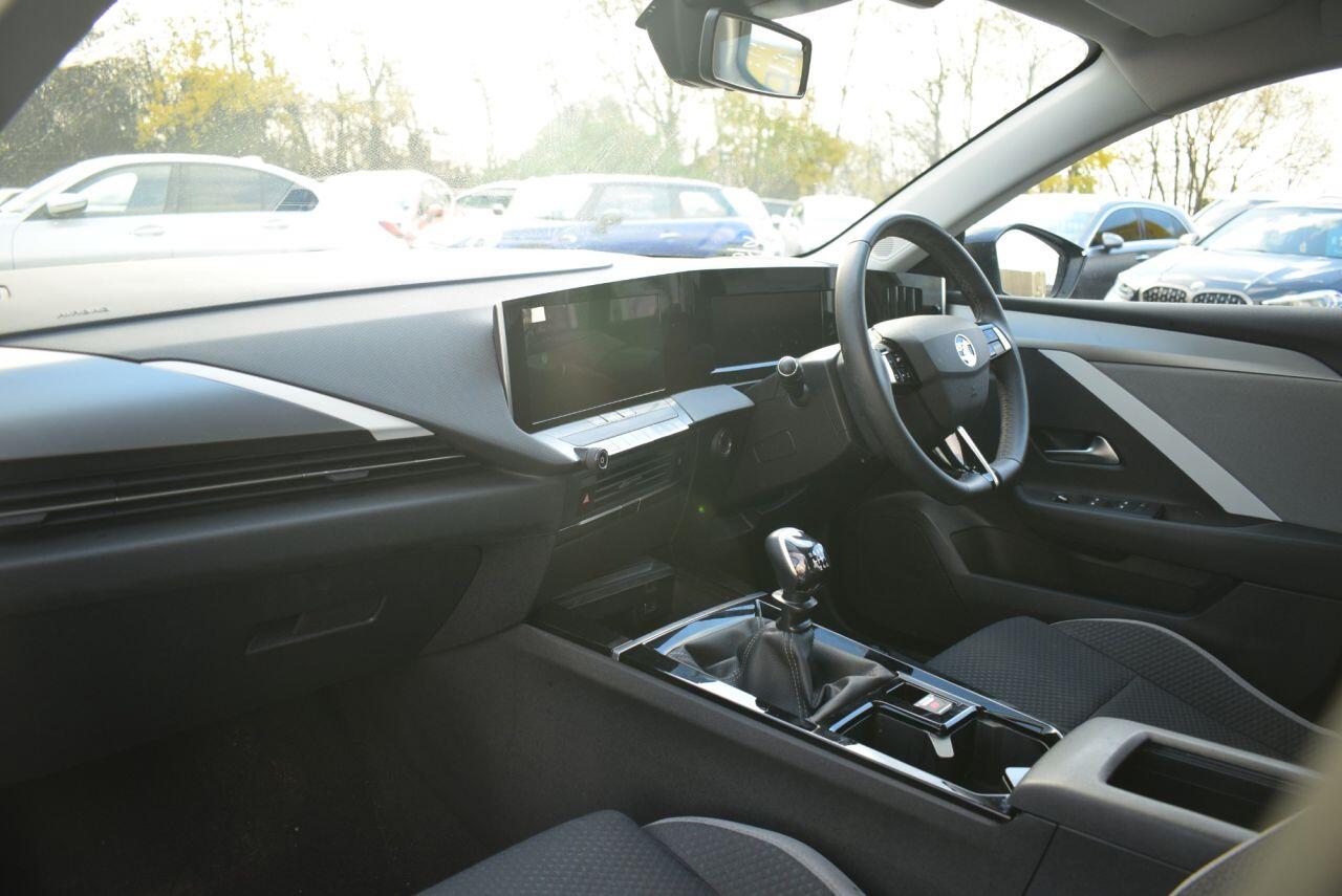 Vauxhall Astra view 15