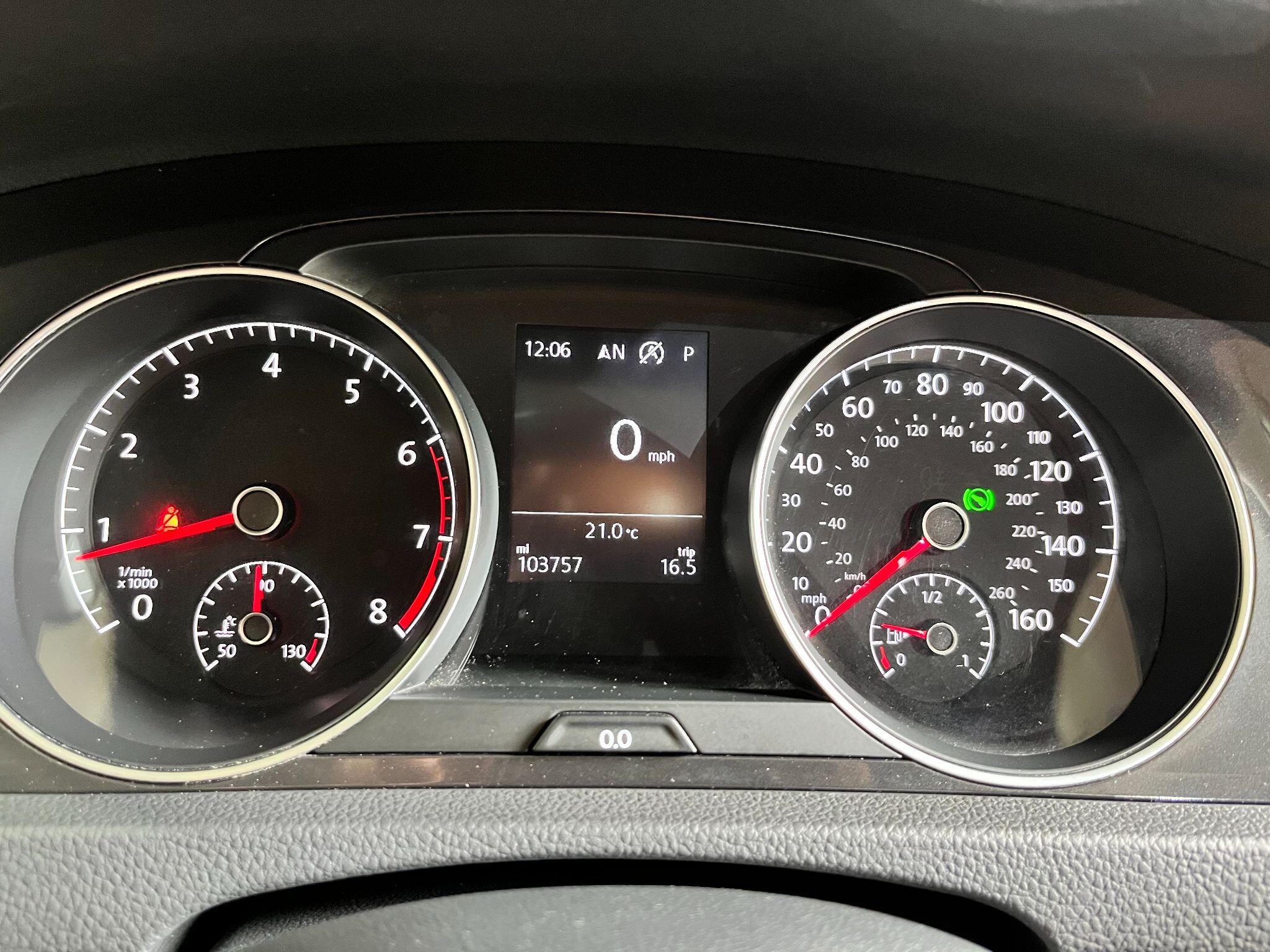 Volkswagen Golf view 25