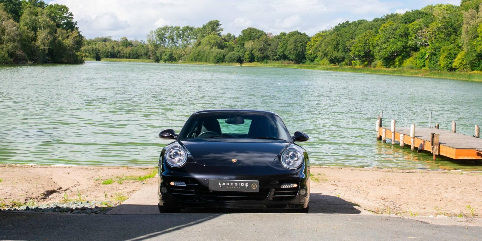 Porsche 911 view 2