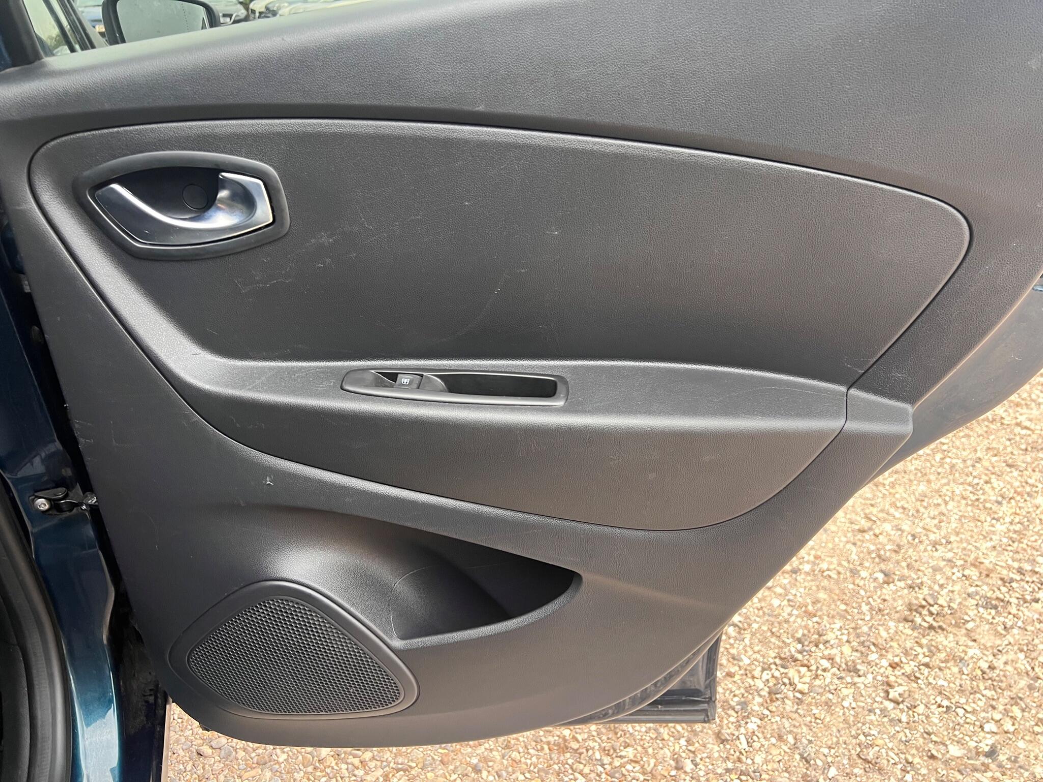 Renault Captur view 54