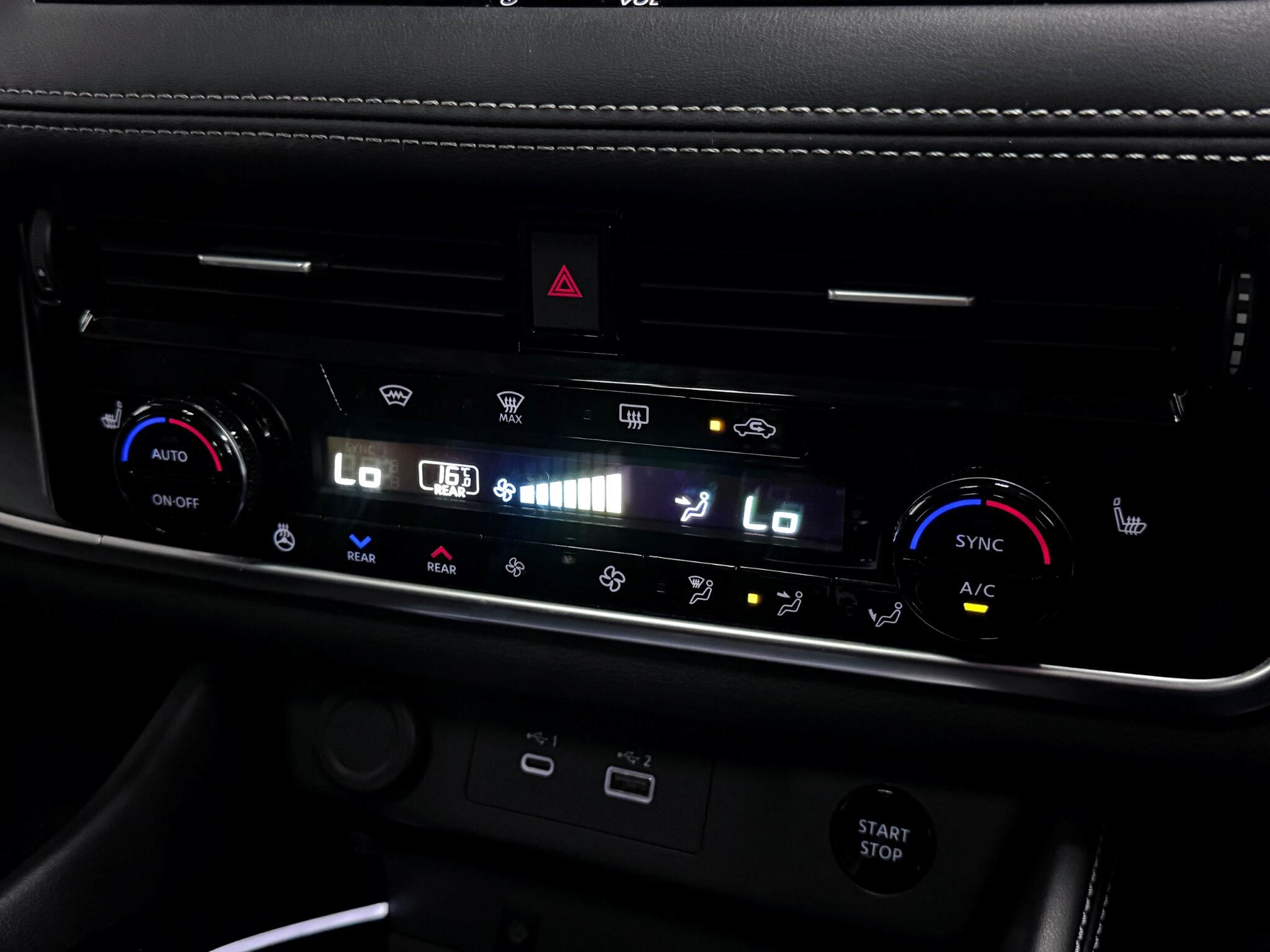 Nissan X-Trail view 42