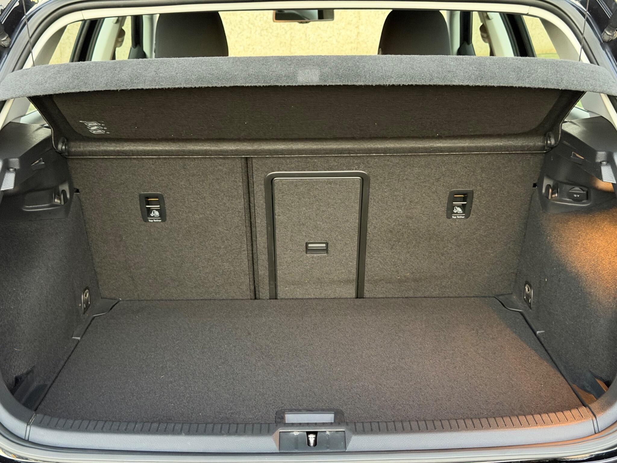 Volkswagen Golf view 33