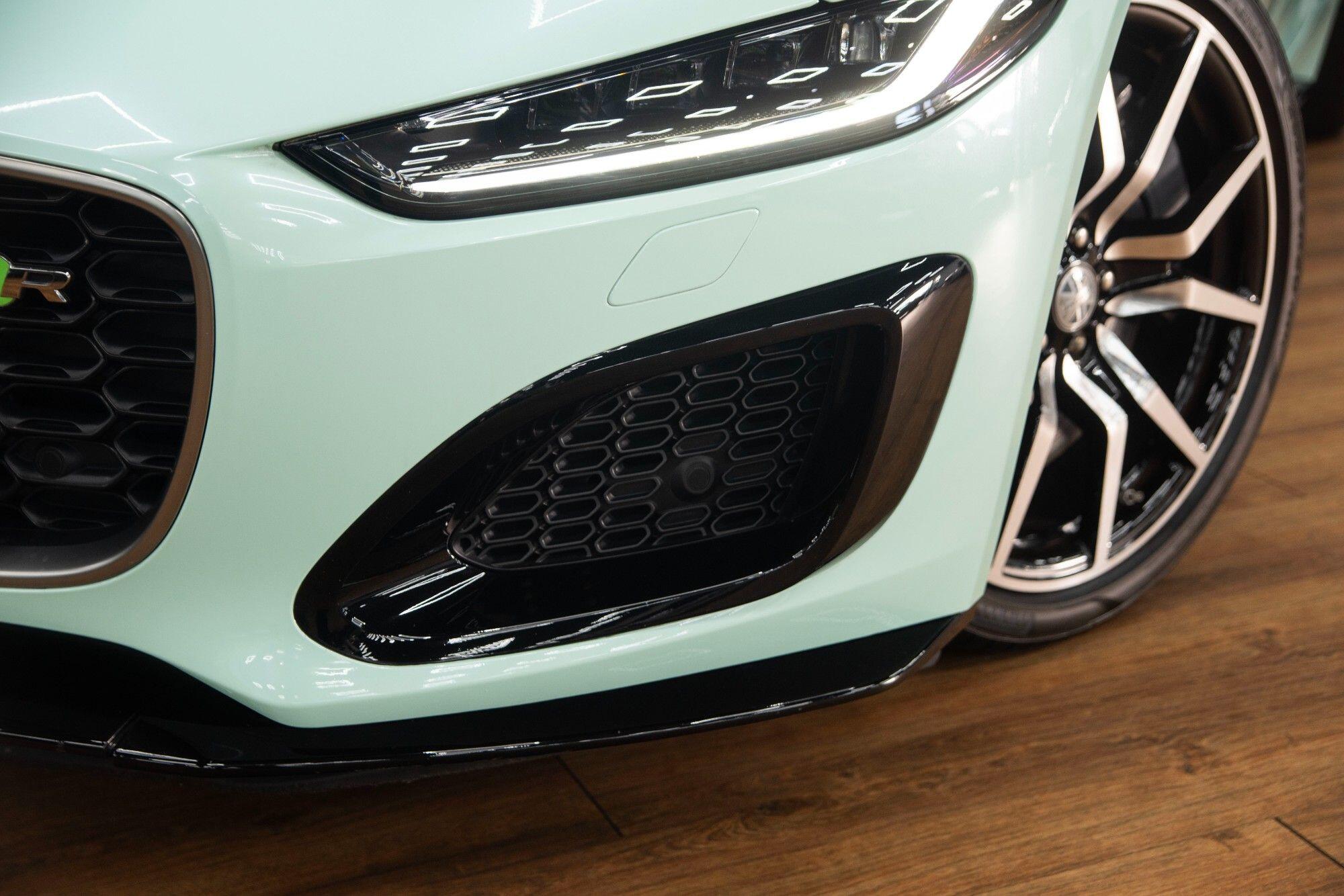 Jaguar F-Type view 12