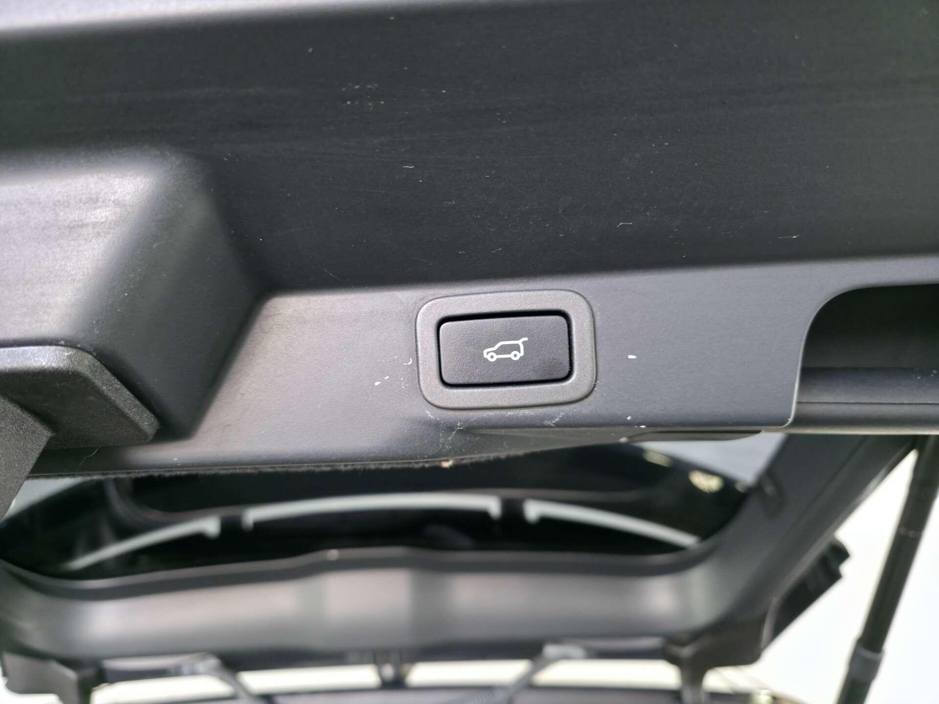 Land Rover Range Rover Sport view 20