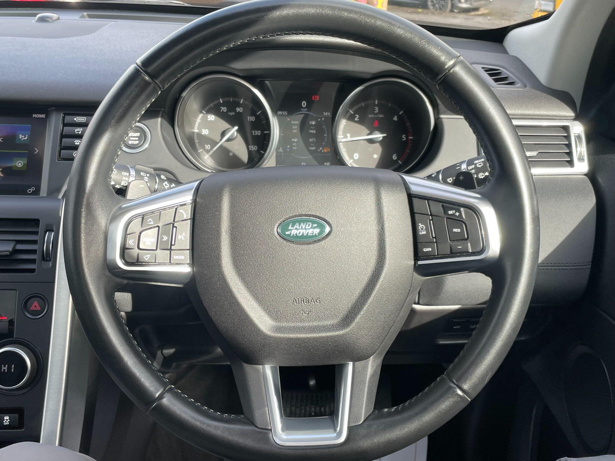 Land Rover Discovery Sport view 34