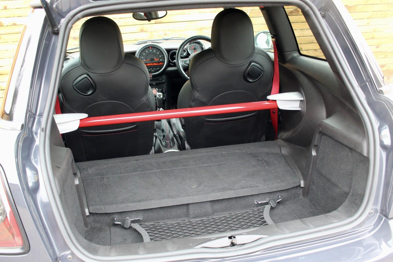 Mini Hatch view 23