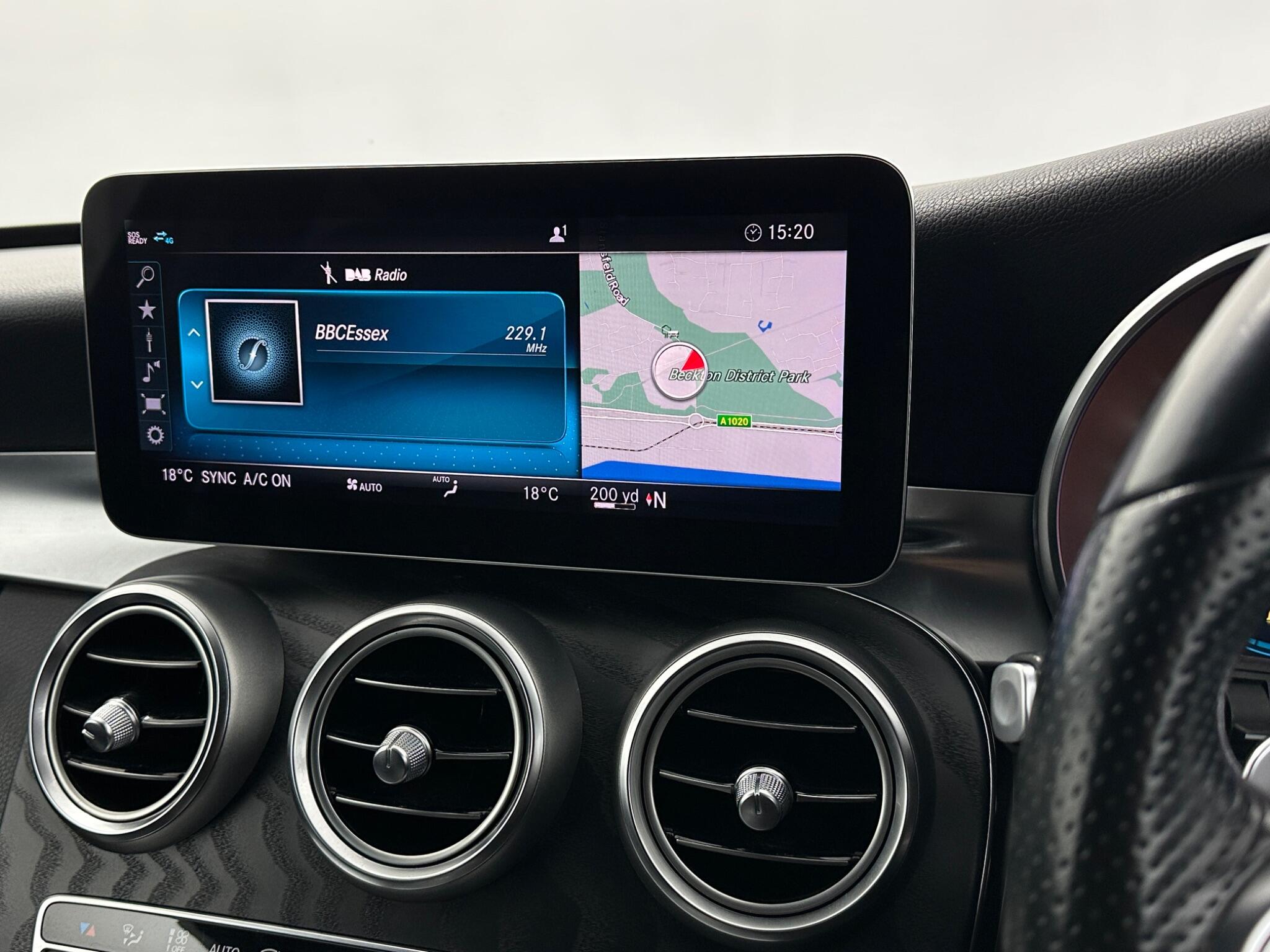Mercedes-Benz C-Class view 28