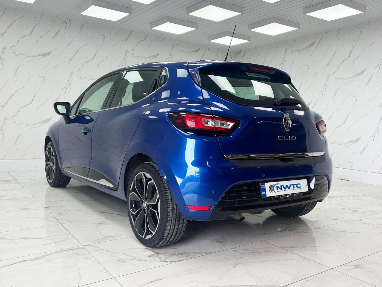 Renault Clio view 9