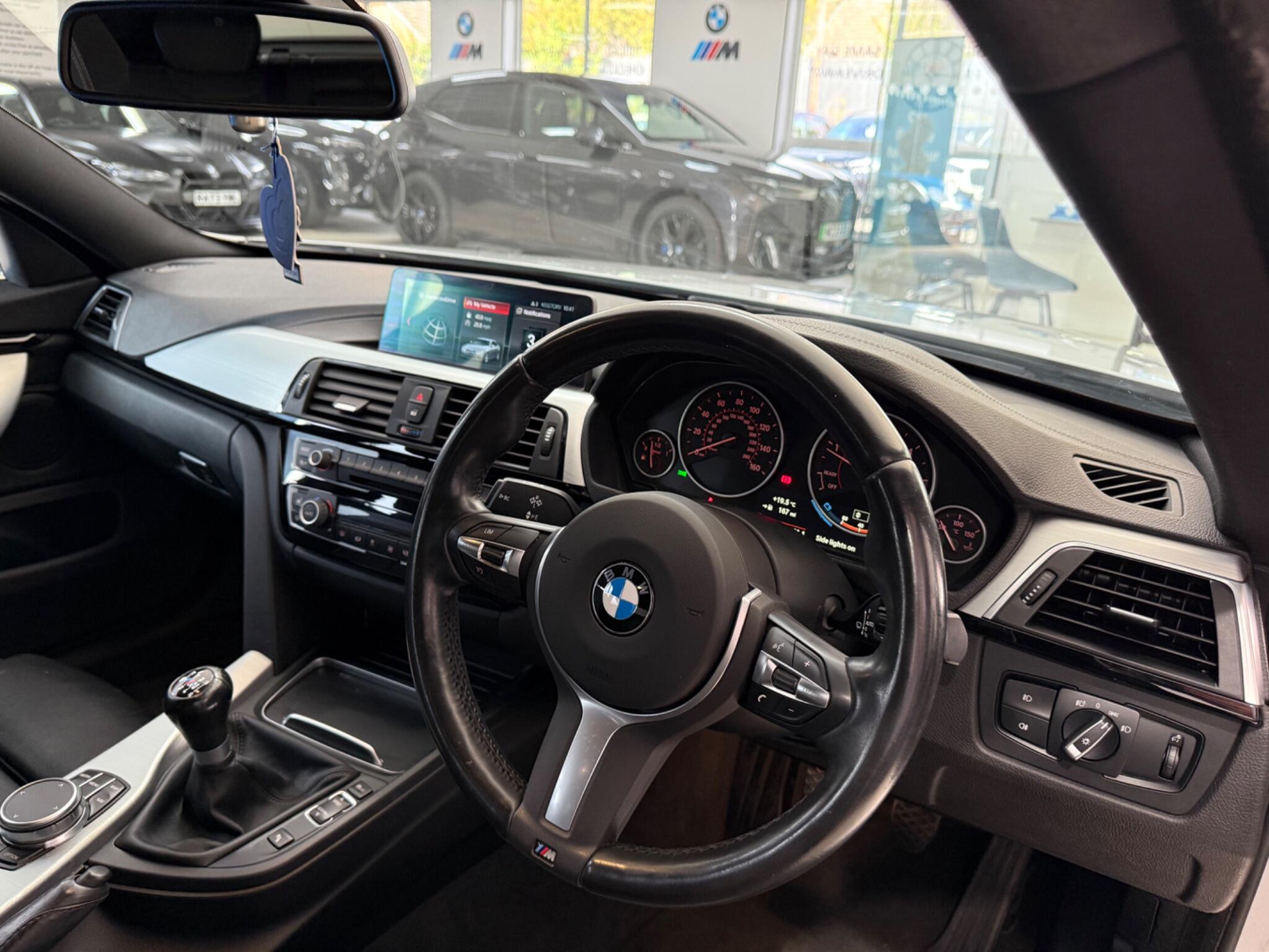 BMW 4 Series view 23