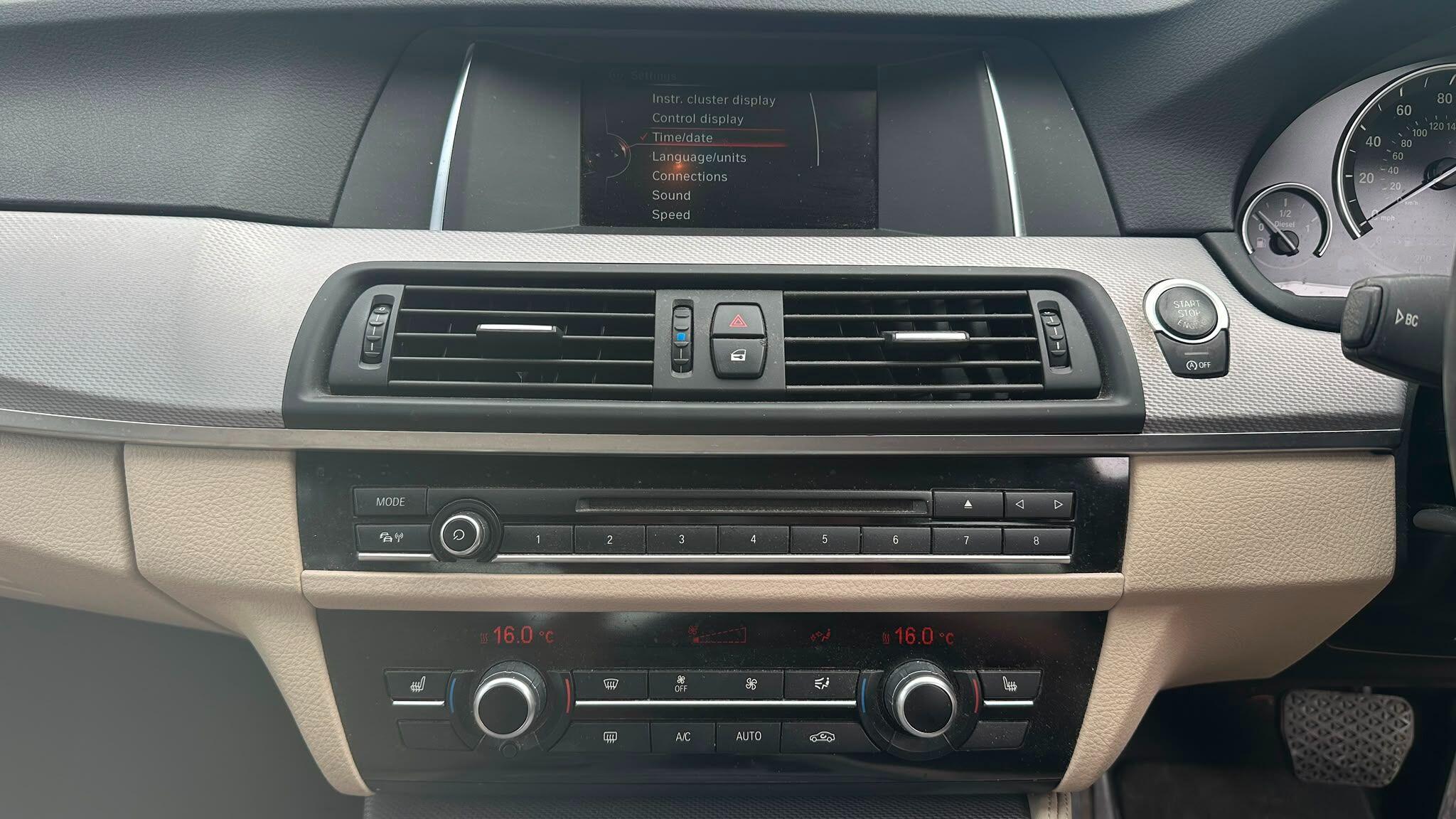 BMW 5 Series view 12