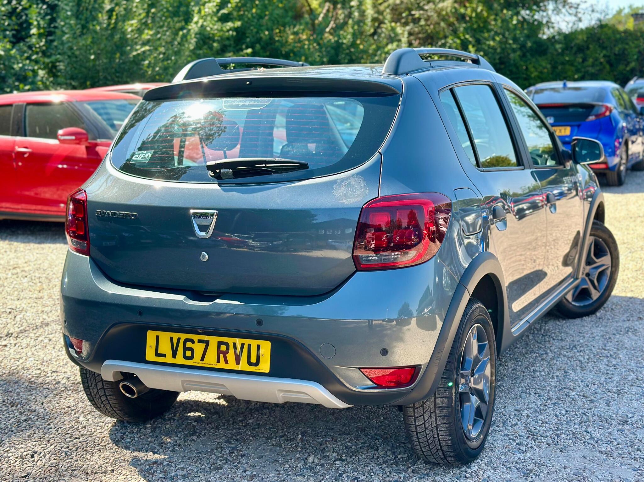 Dacia Sandero view 15