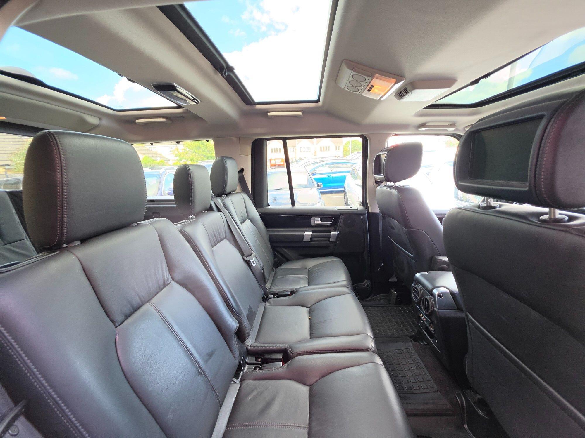 Land Rover Discovery view 20
