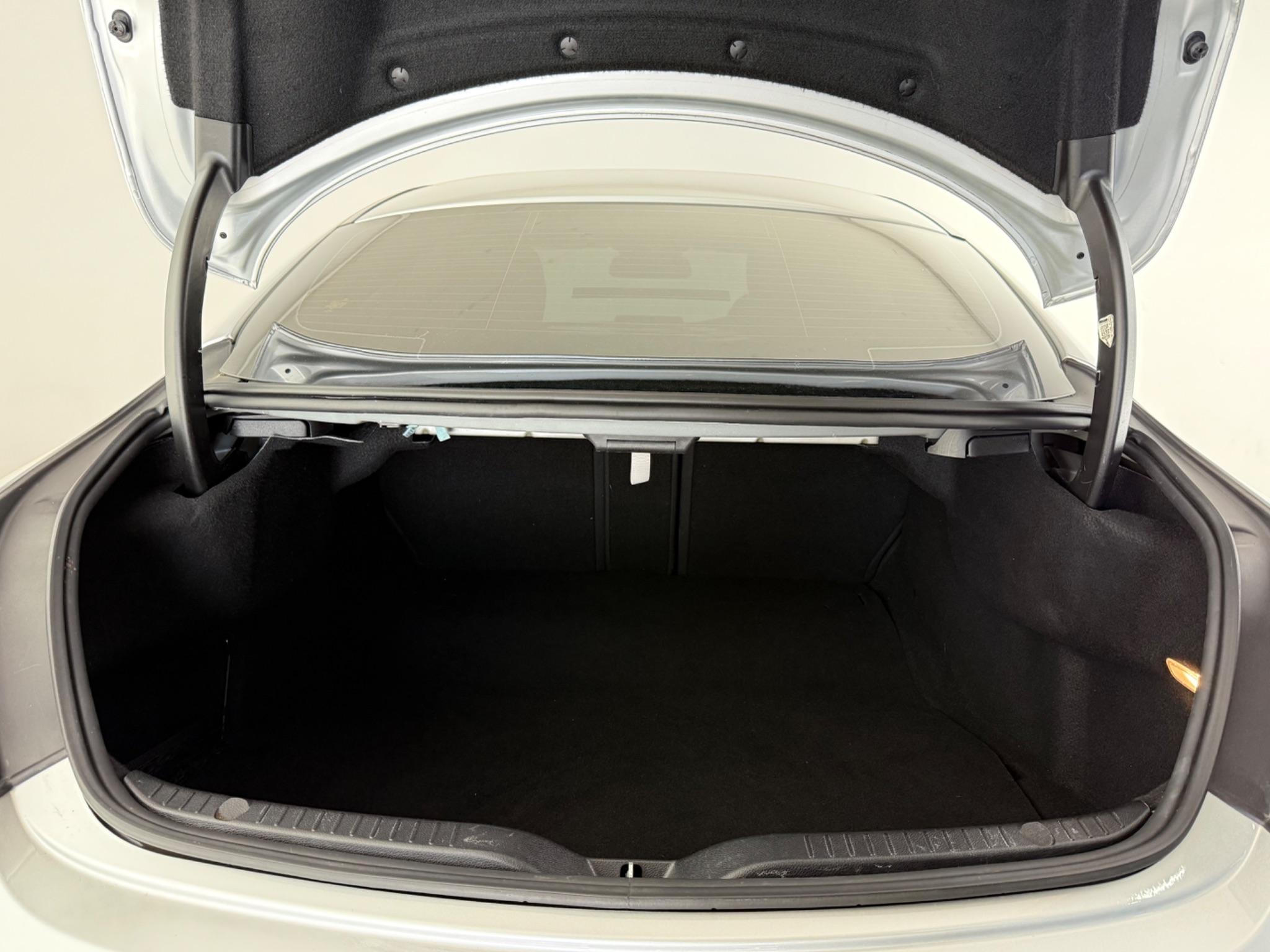 Mercedes-Benz C-Class view 10