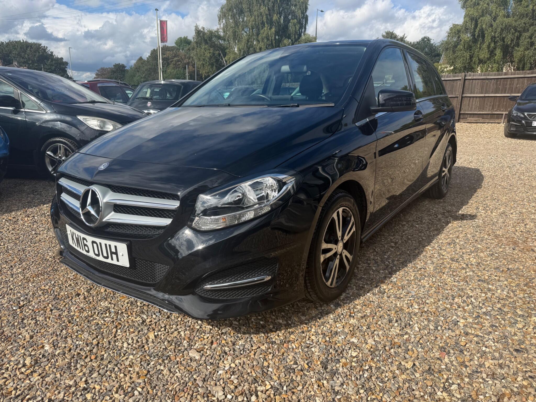 Mercedes-Benz B-Class view 7