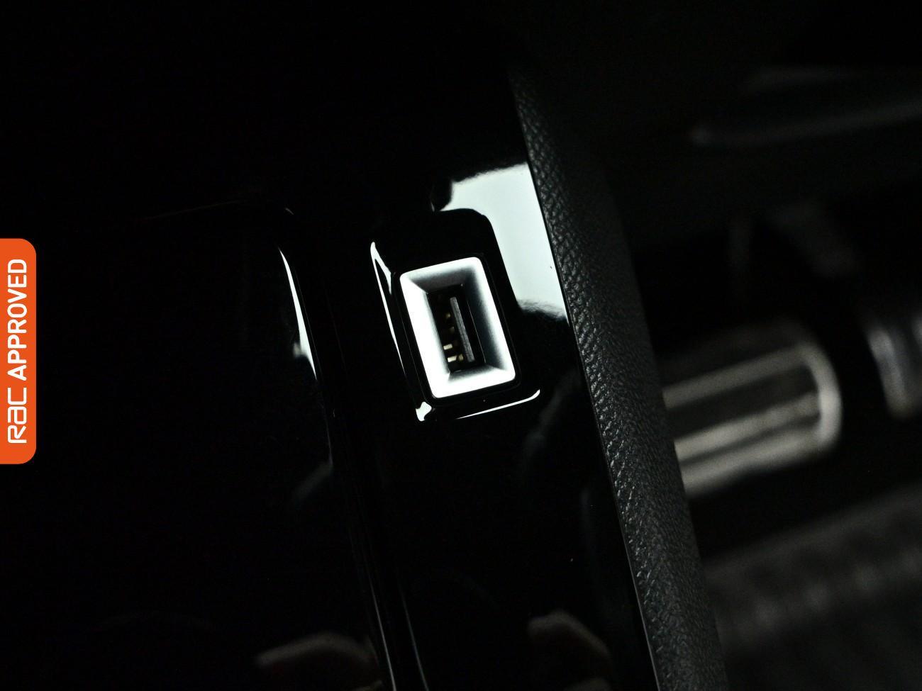 Peugeot e-2008 view 20