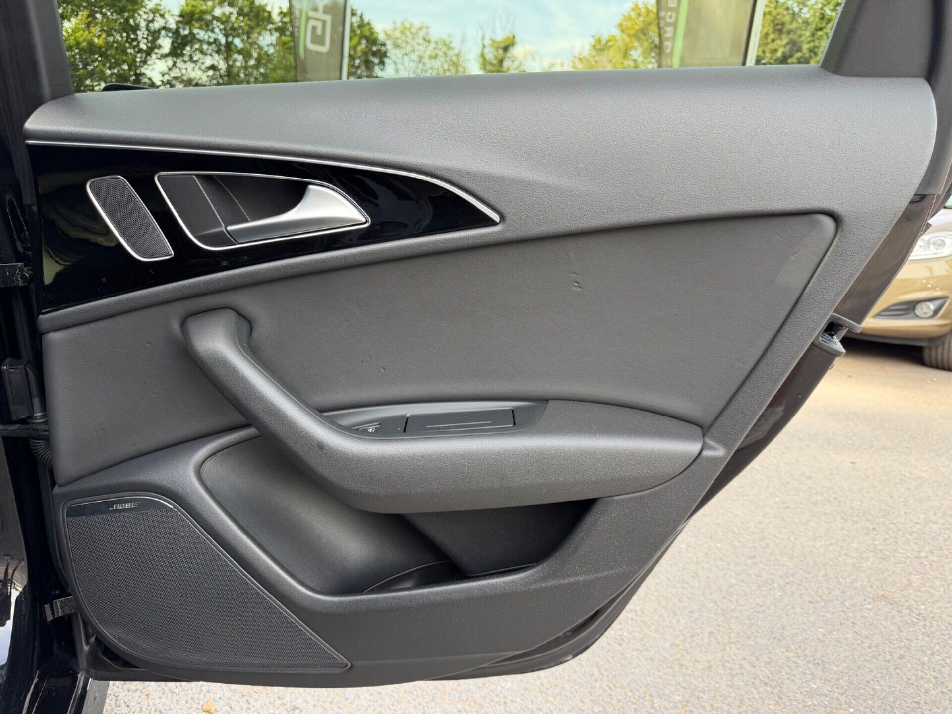 Audi A6 view 32
