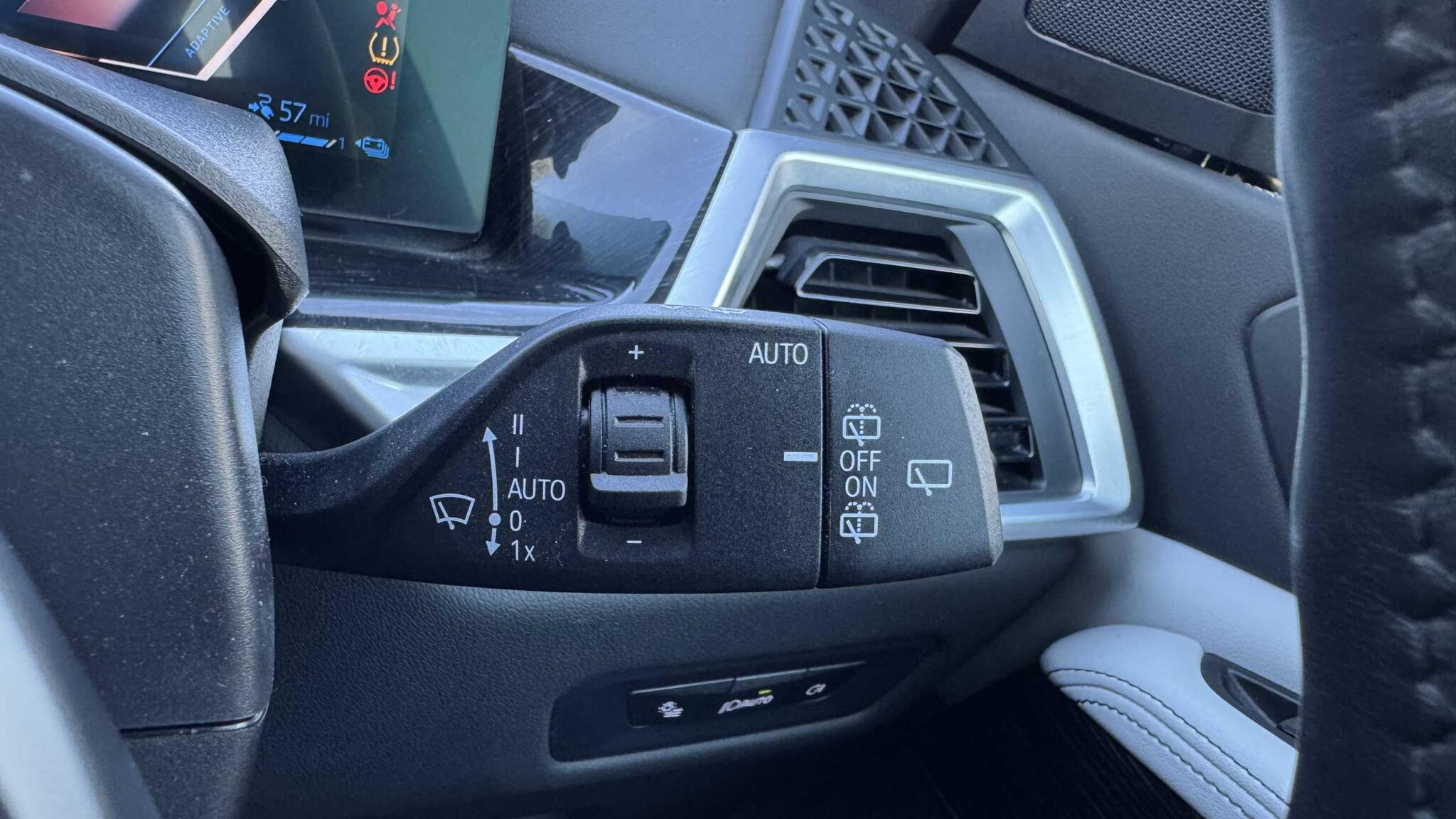 BMW X5 view 32