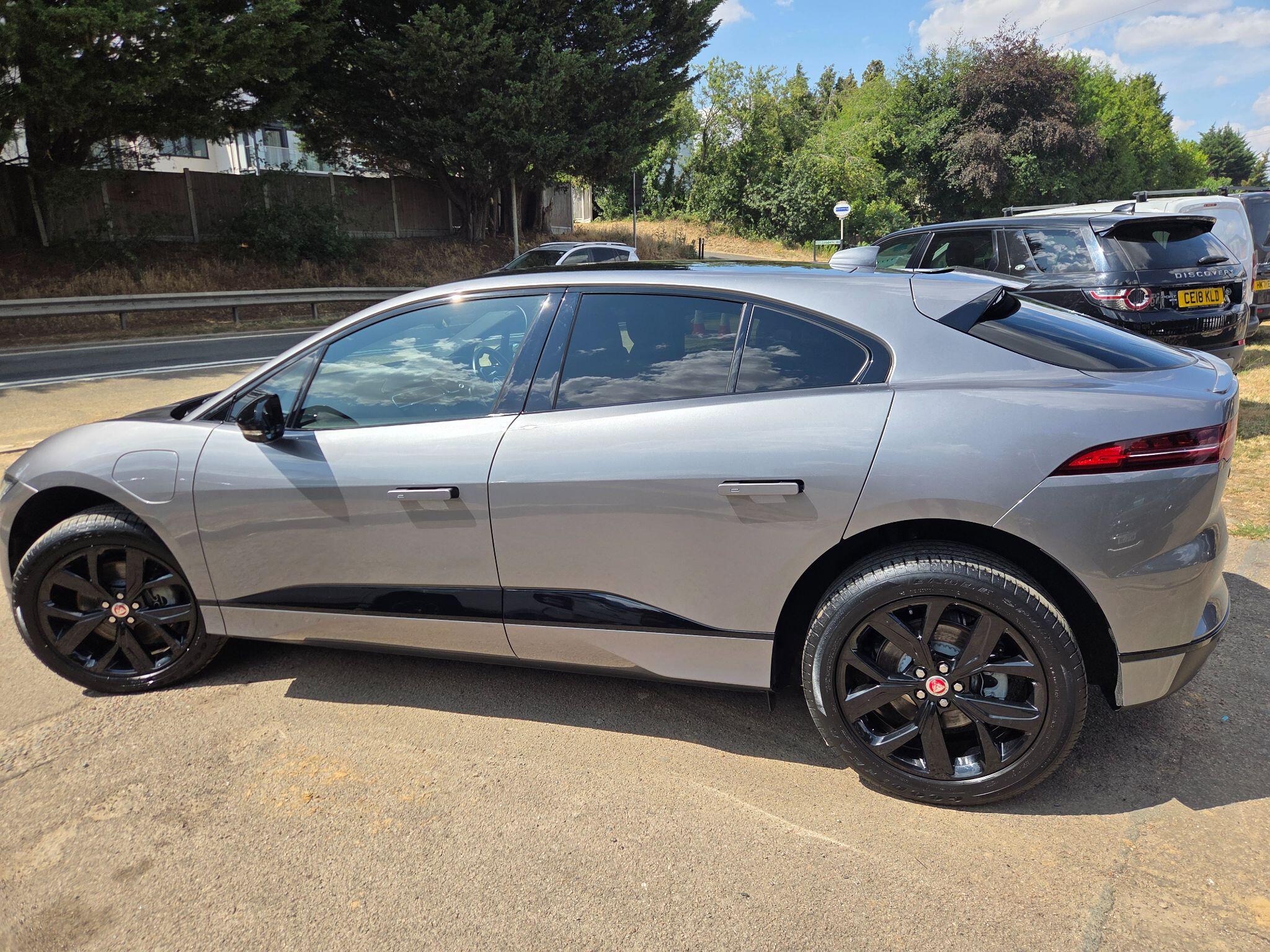 Jaguar I-Pace view 11
