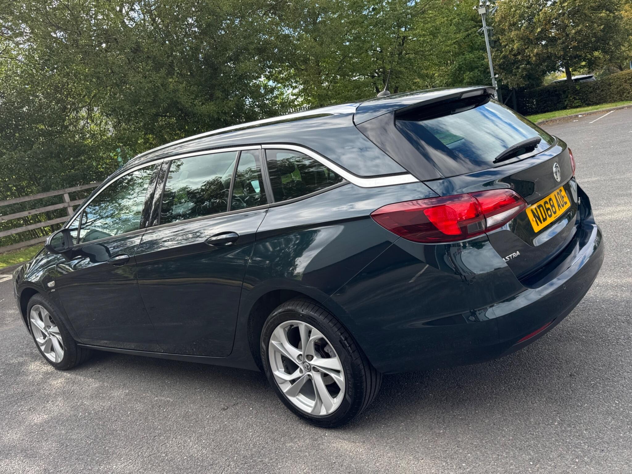 Vauxhall Astra view 8