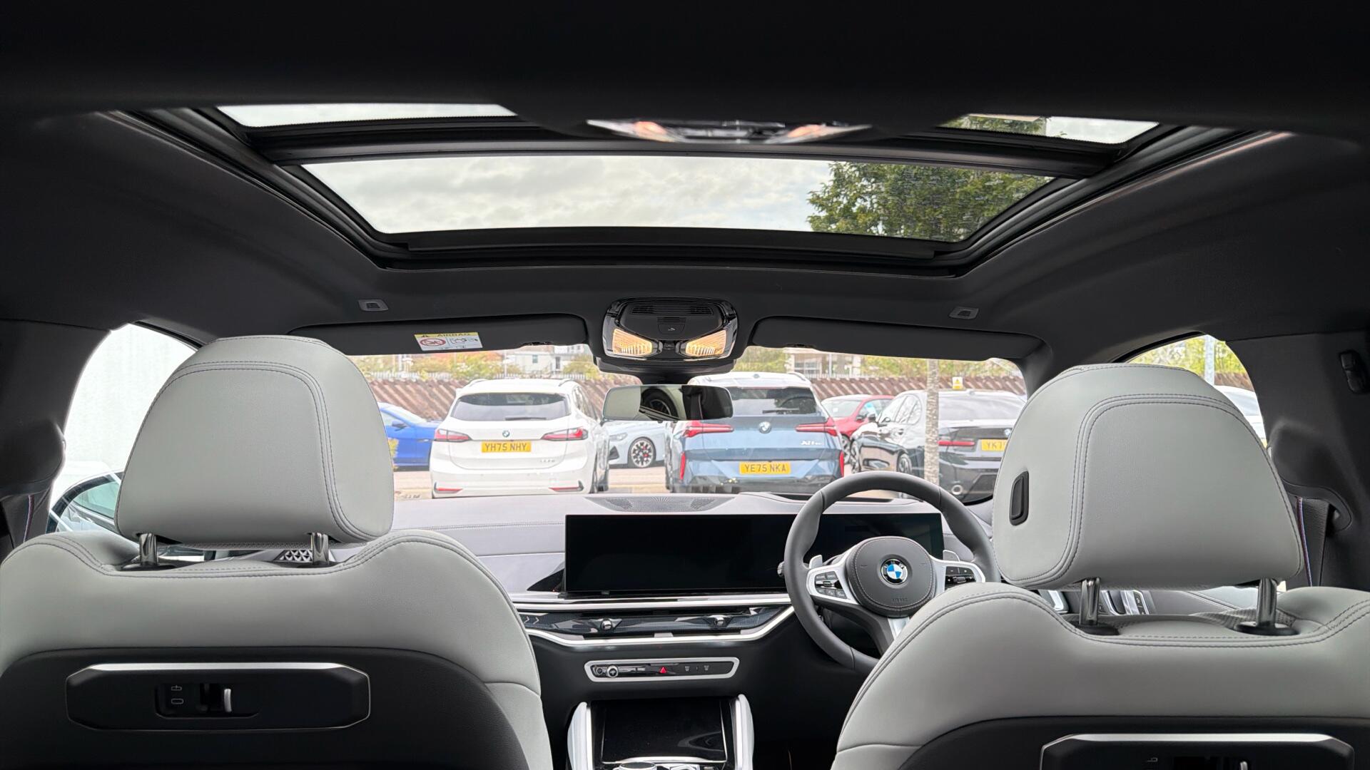 BMW X6 view 44
