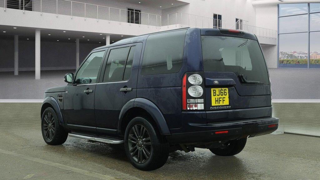 Land Rover Discovery 4 view 8