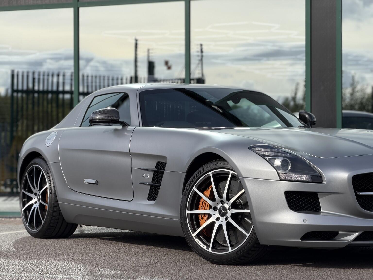 Mercedes-Benz Amg GT view 14