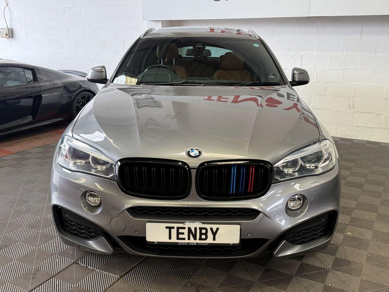 BMW X6 view 4