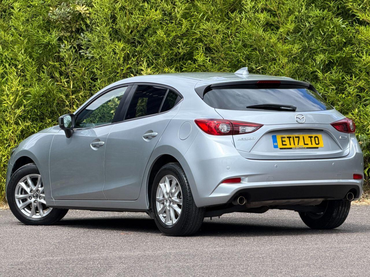 Mazda Mazda3 view 2