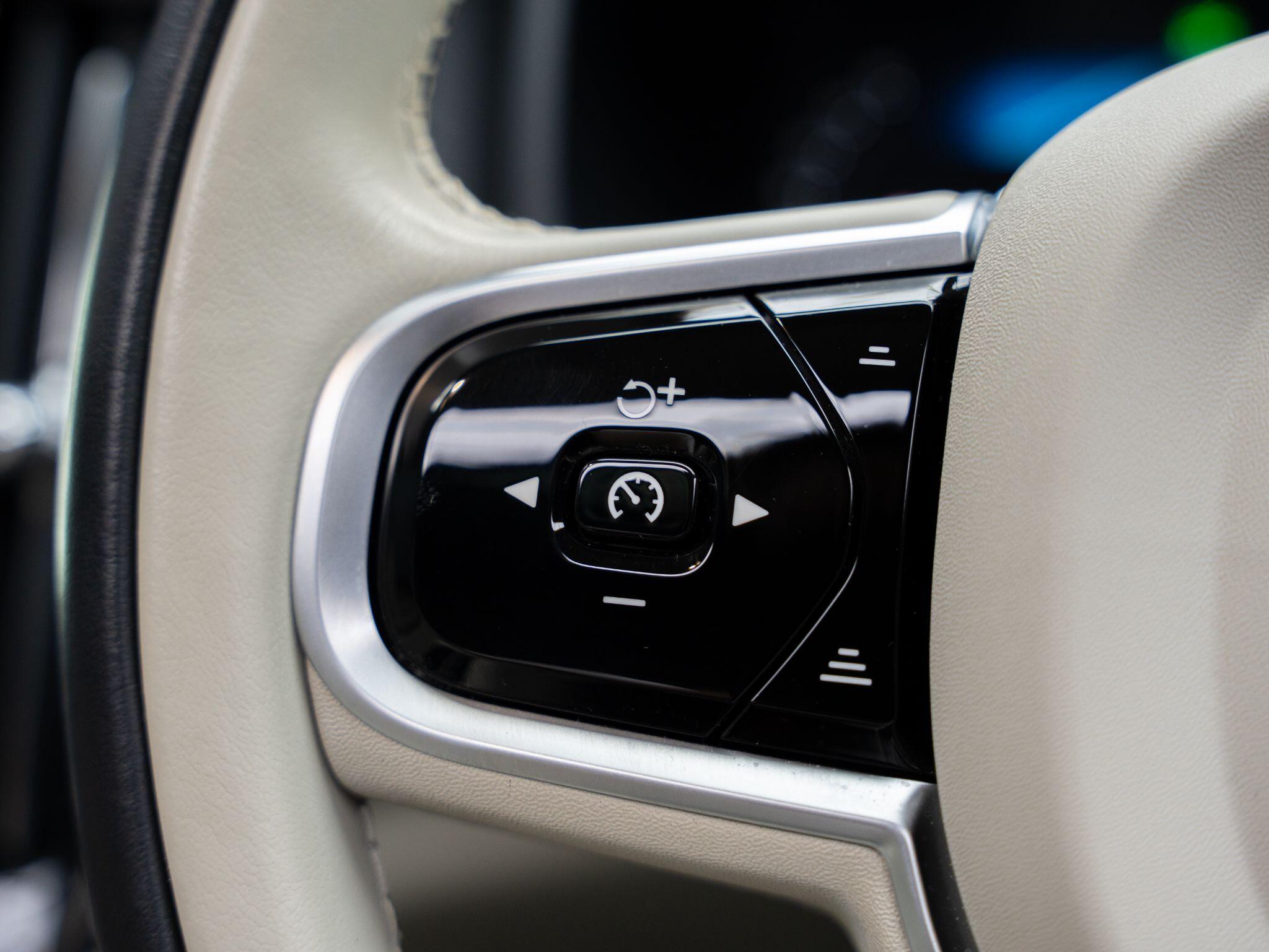 Volvo V90 view 28