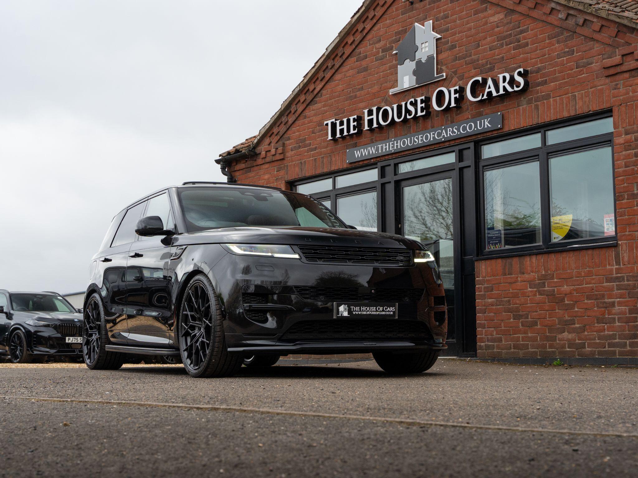 Land Rover Range Rover Sport view 3
