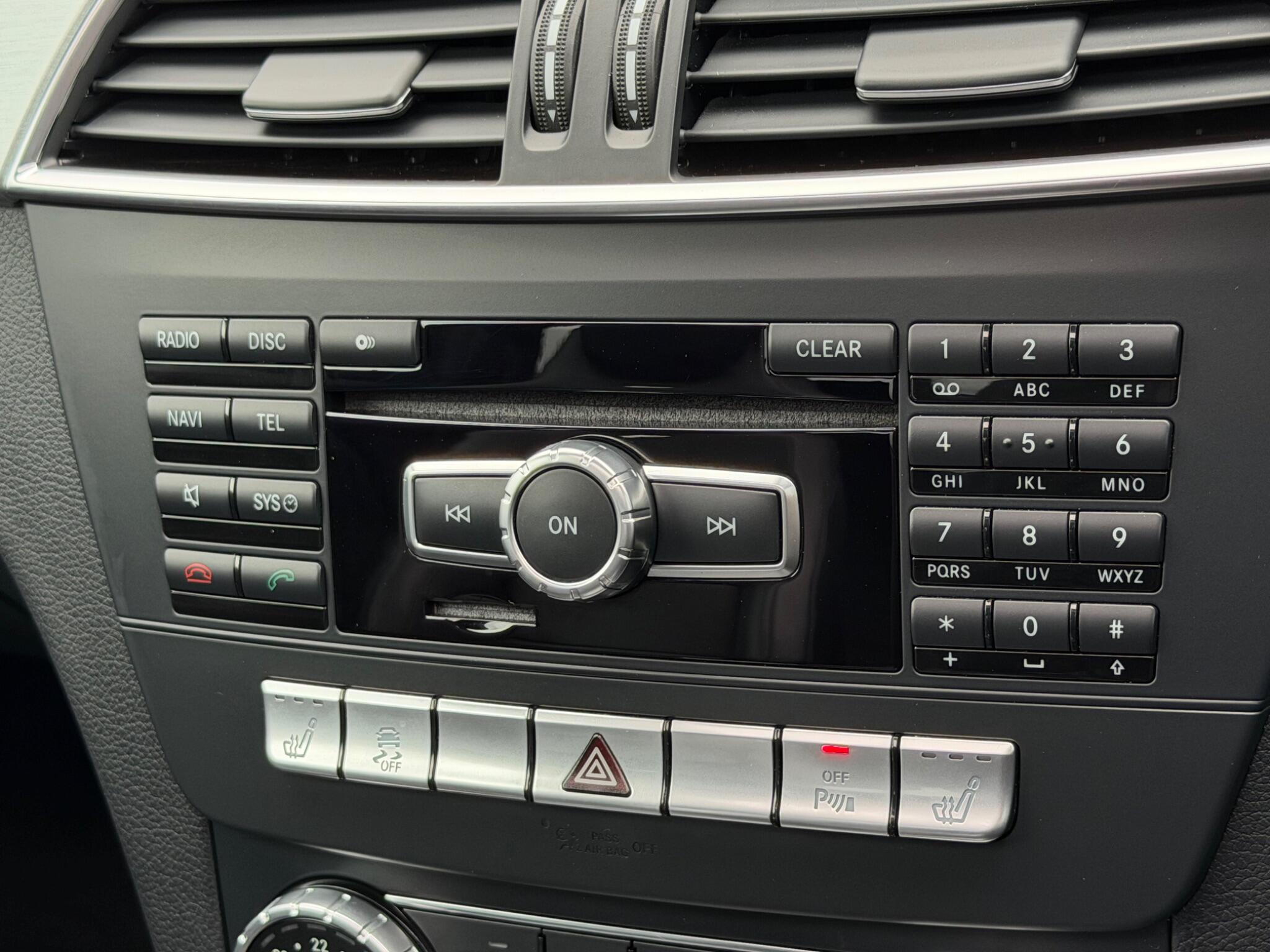 Mercedes-Benz C-Class view 39