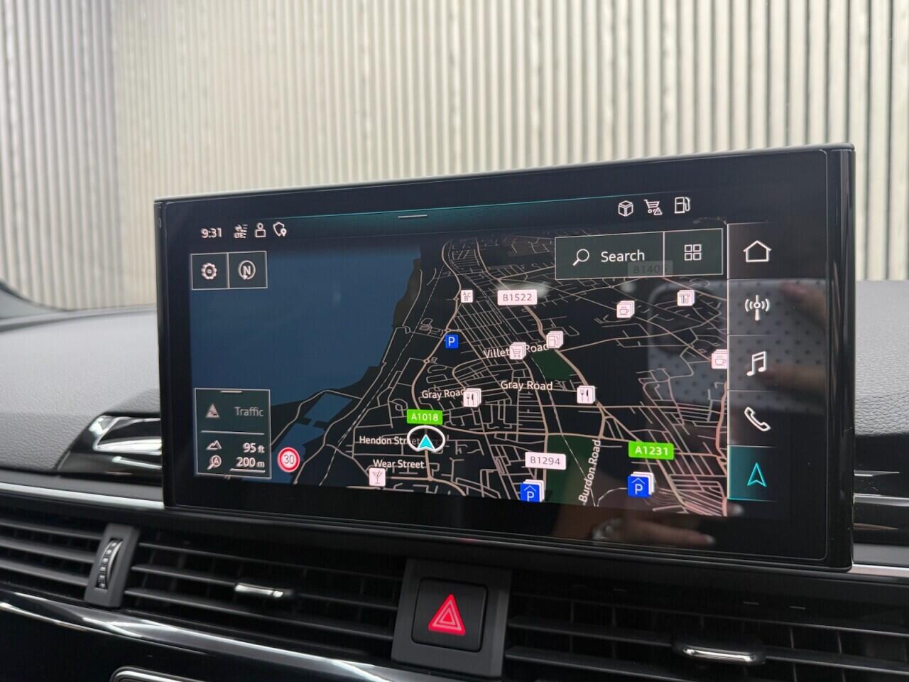 Audi A4 view 17