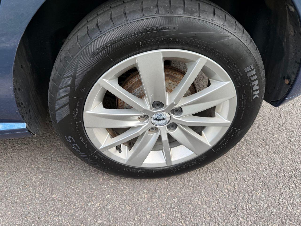 Volkswagen Polo view 18