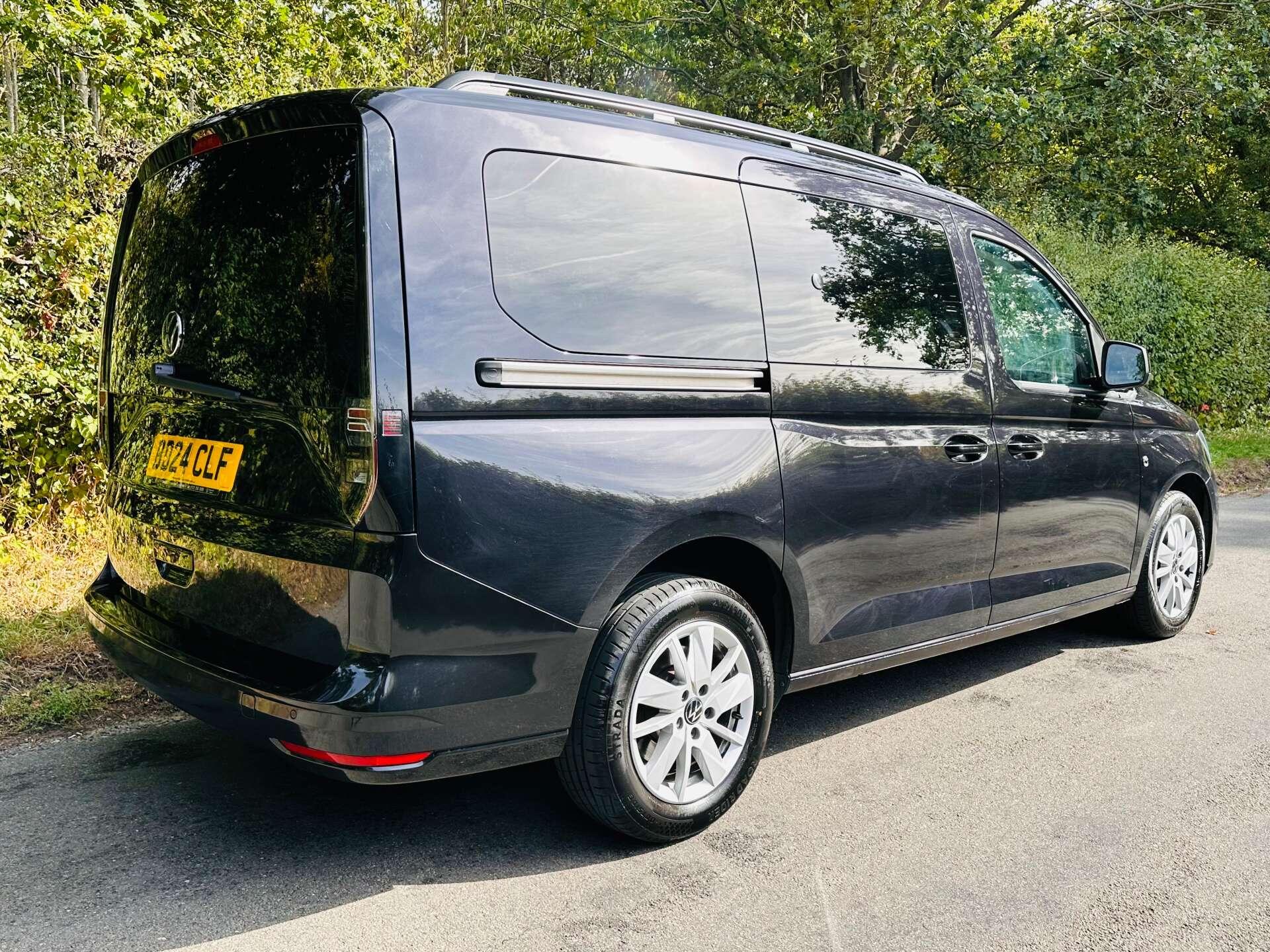 Volkswagen Caddy Maxi view 46