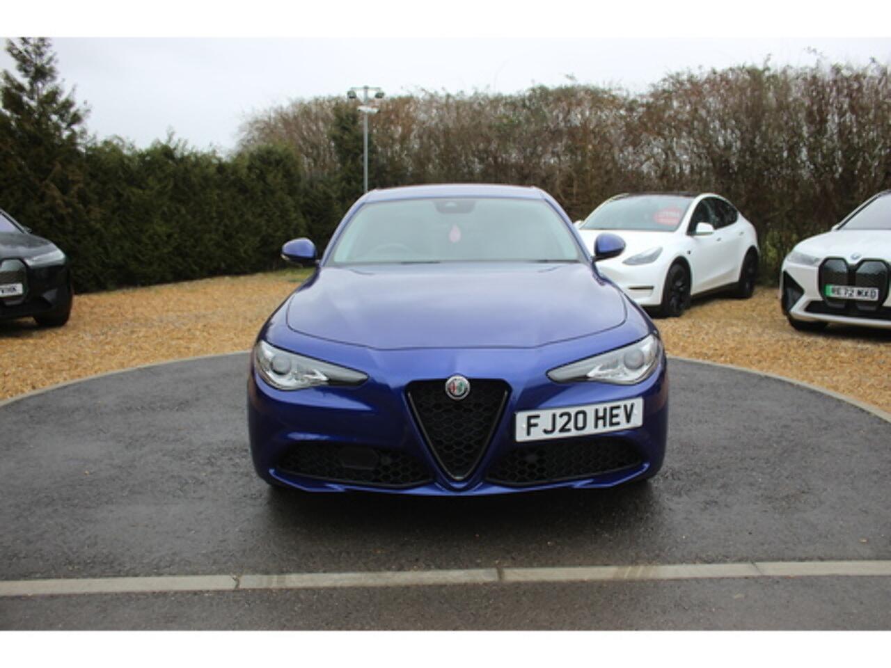 Alfa Romeo Giulia view 3