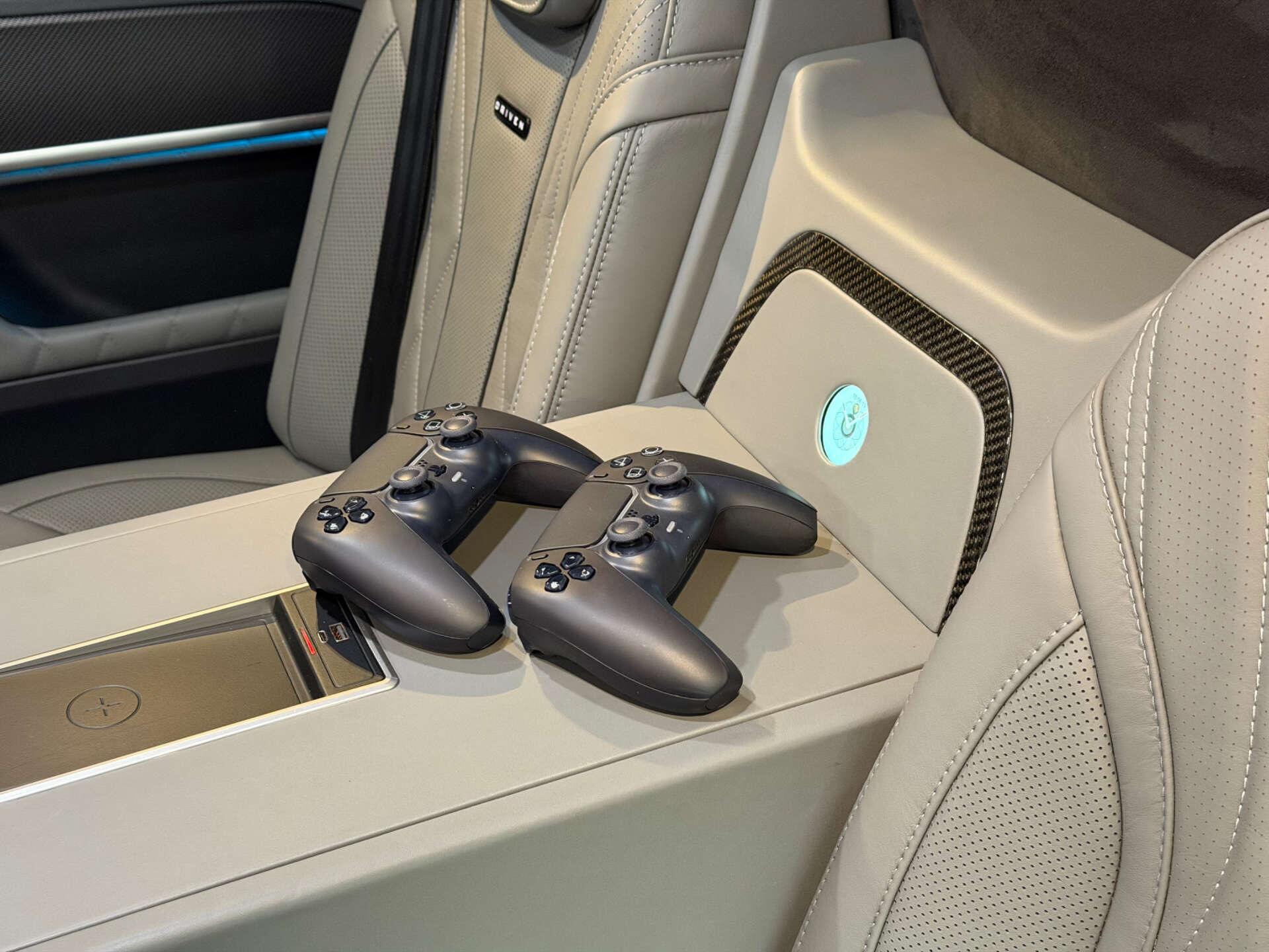 Mercedes-Benz V Class view 11
