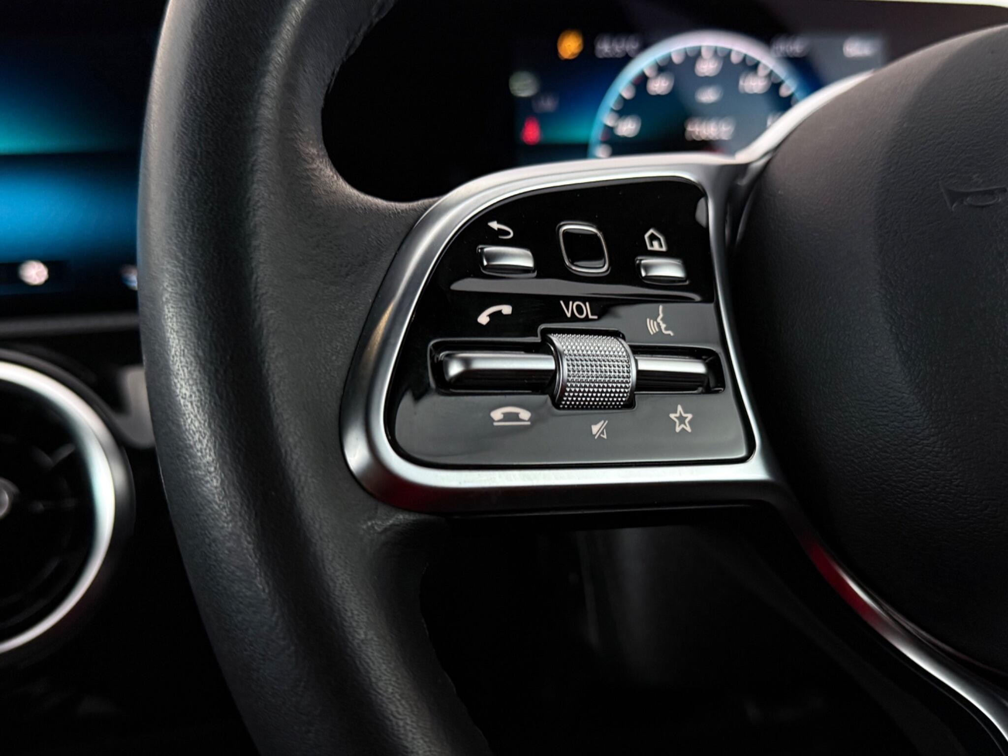 Mercedes-Benz A-Class view 14