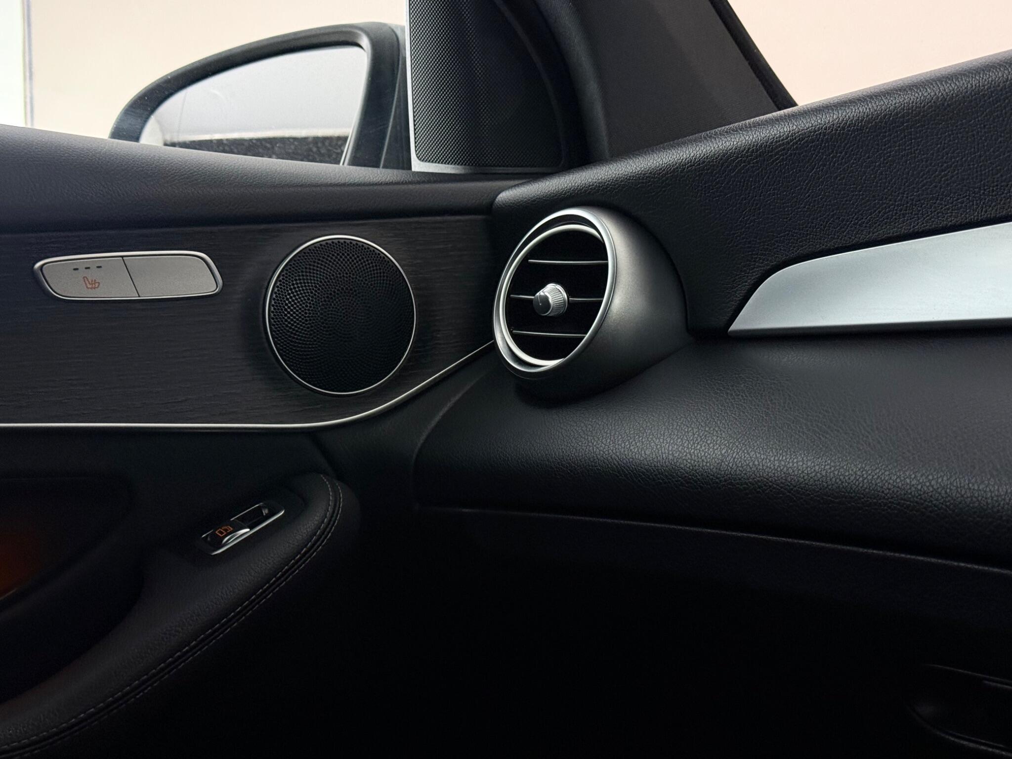 Mercedes-Benz GLC view 33