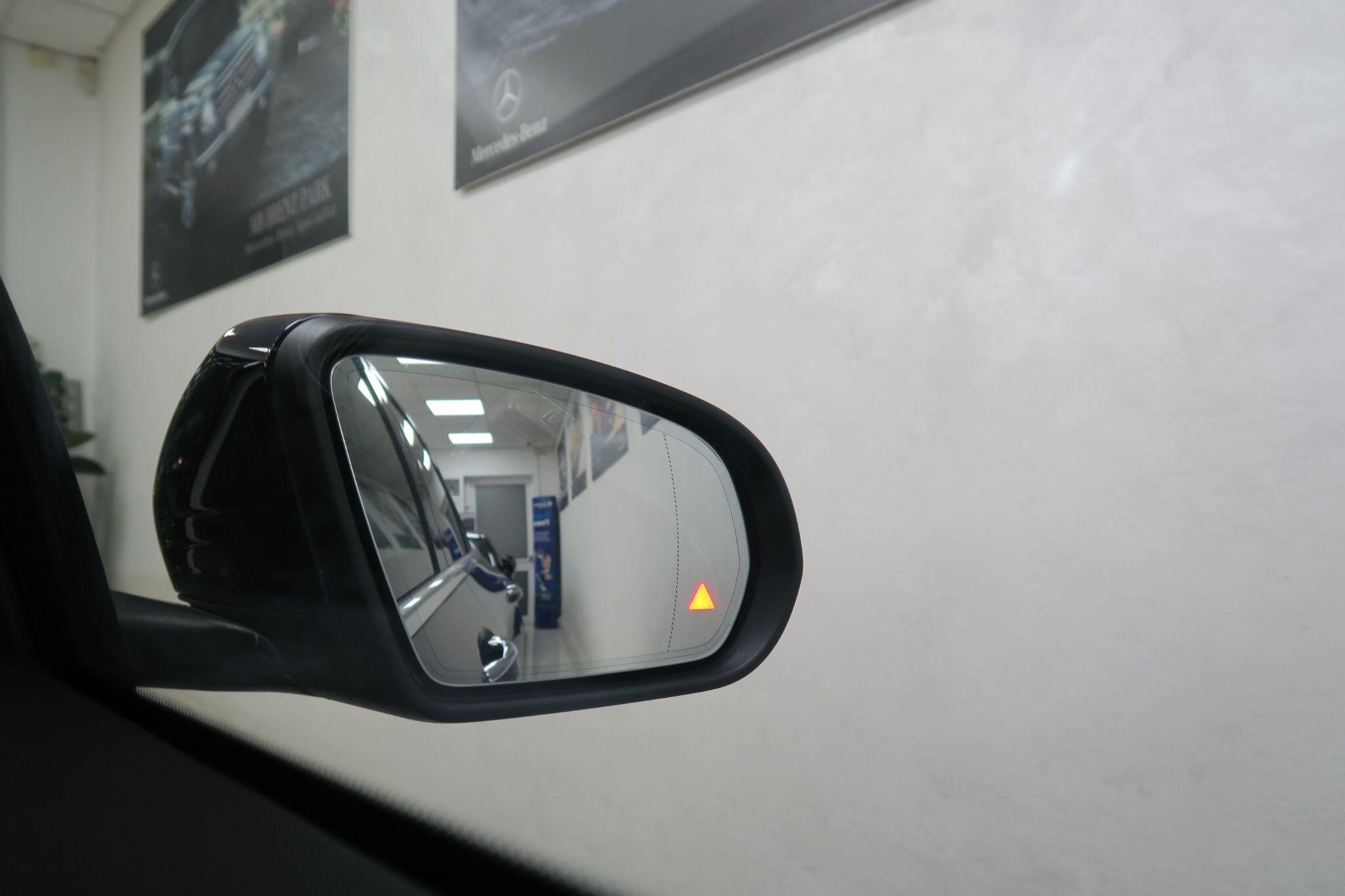Mercedes-Benz Eqc view 20