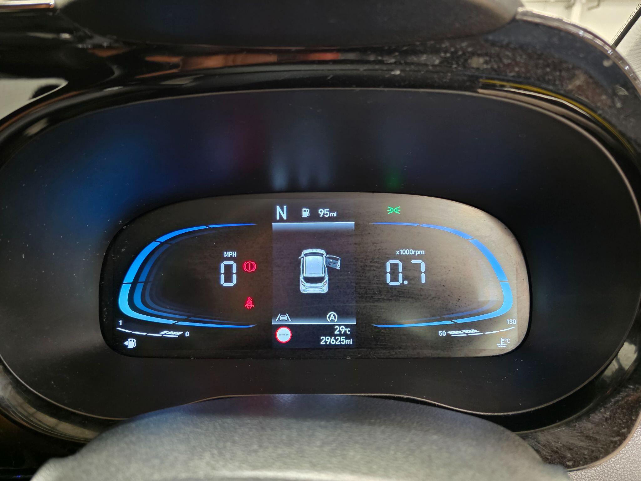 Hyundai I10 view 12