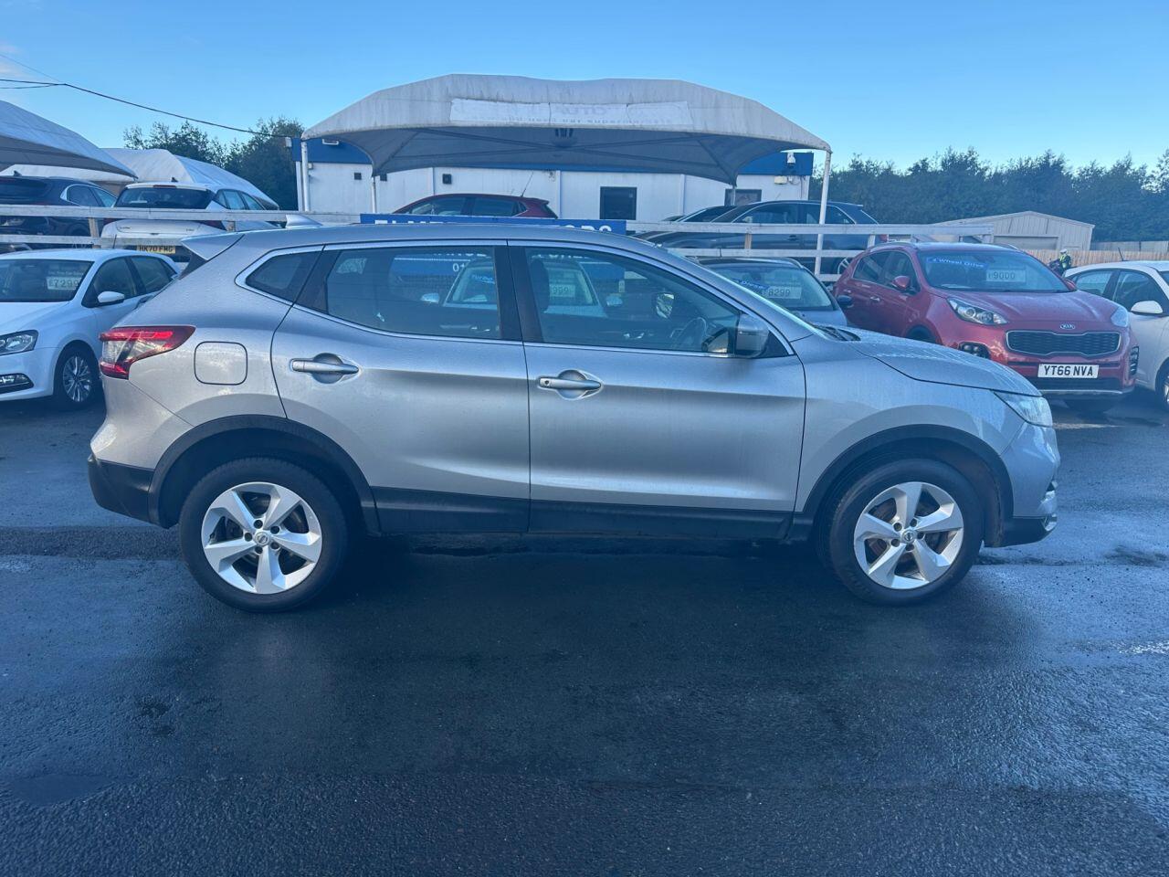 Nissan Qashqai view 2
