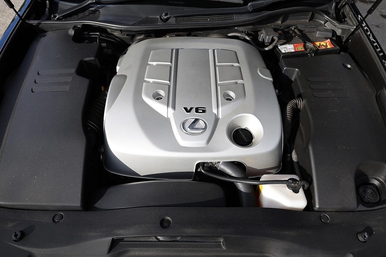 Lexus GS view 28