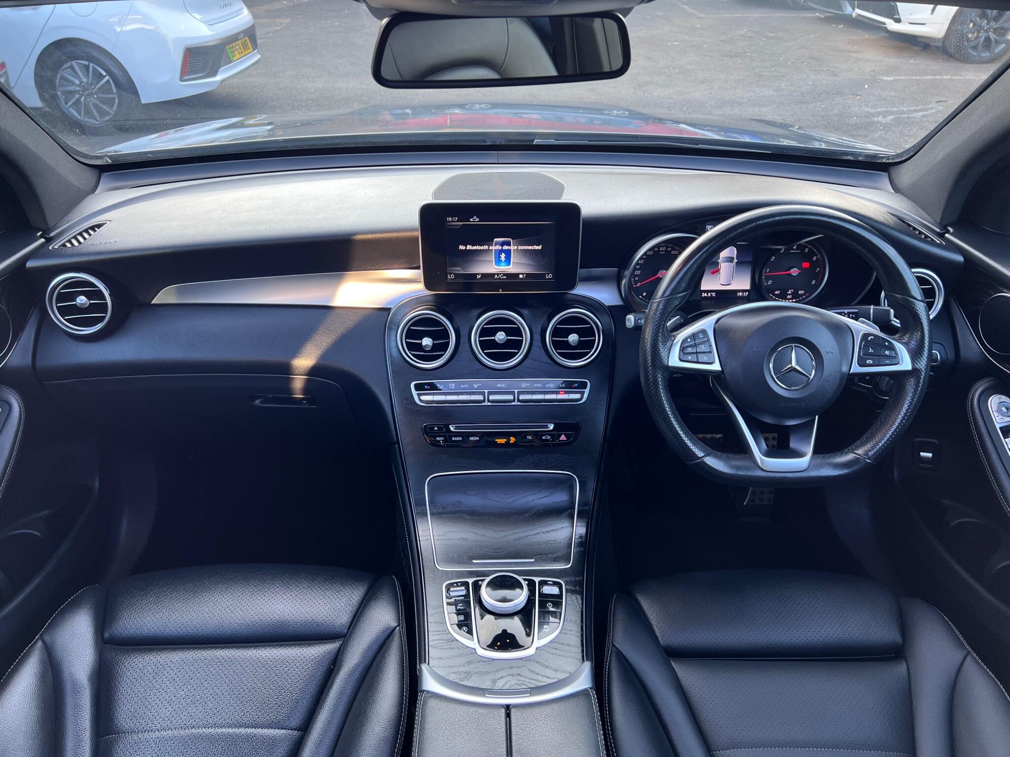 Mercedes-Benz GLC view 19