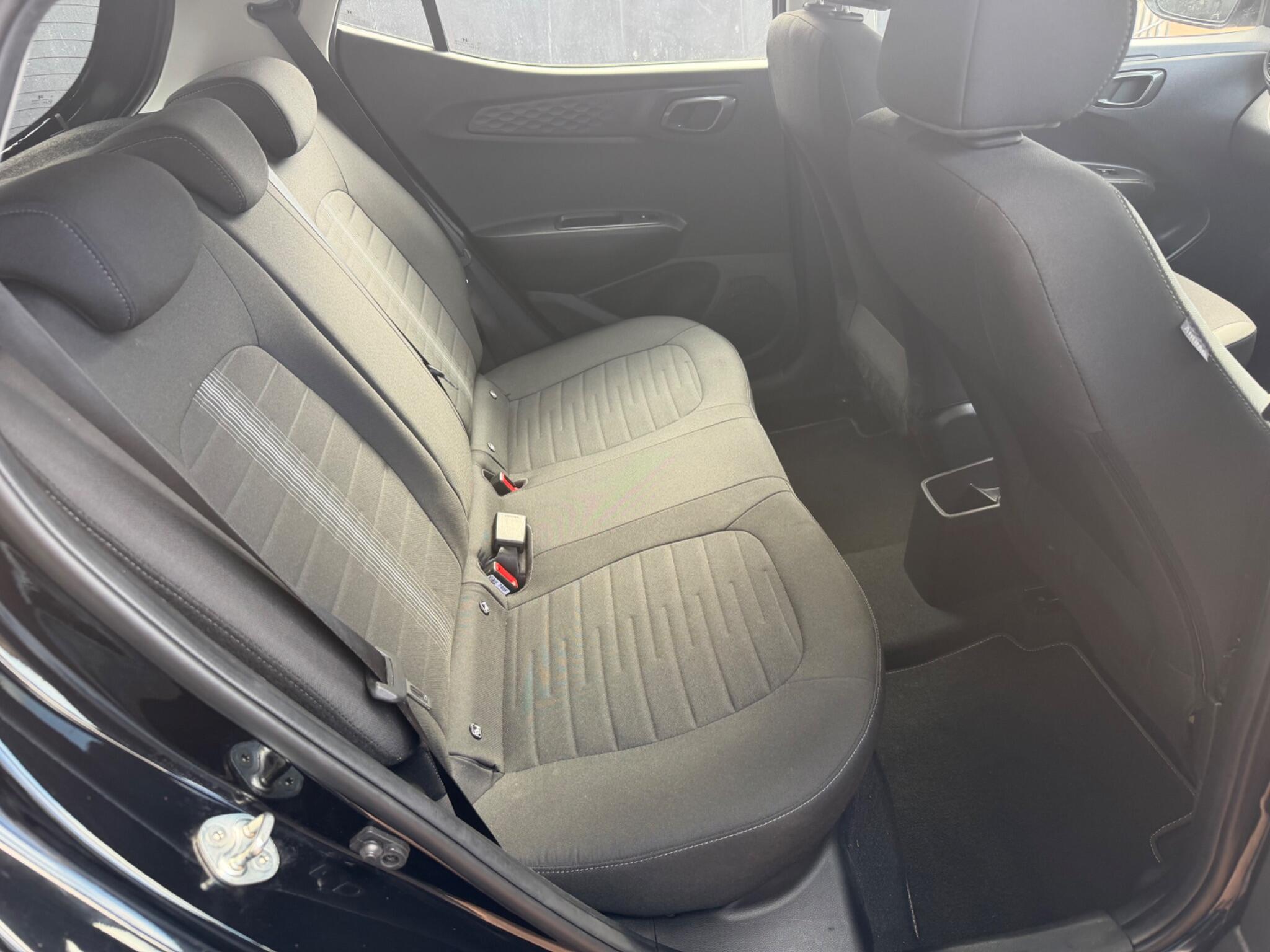 Hyundai I10 view 8