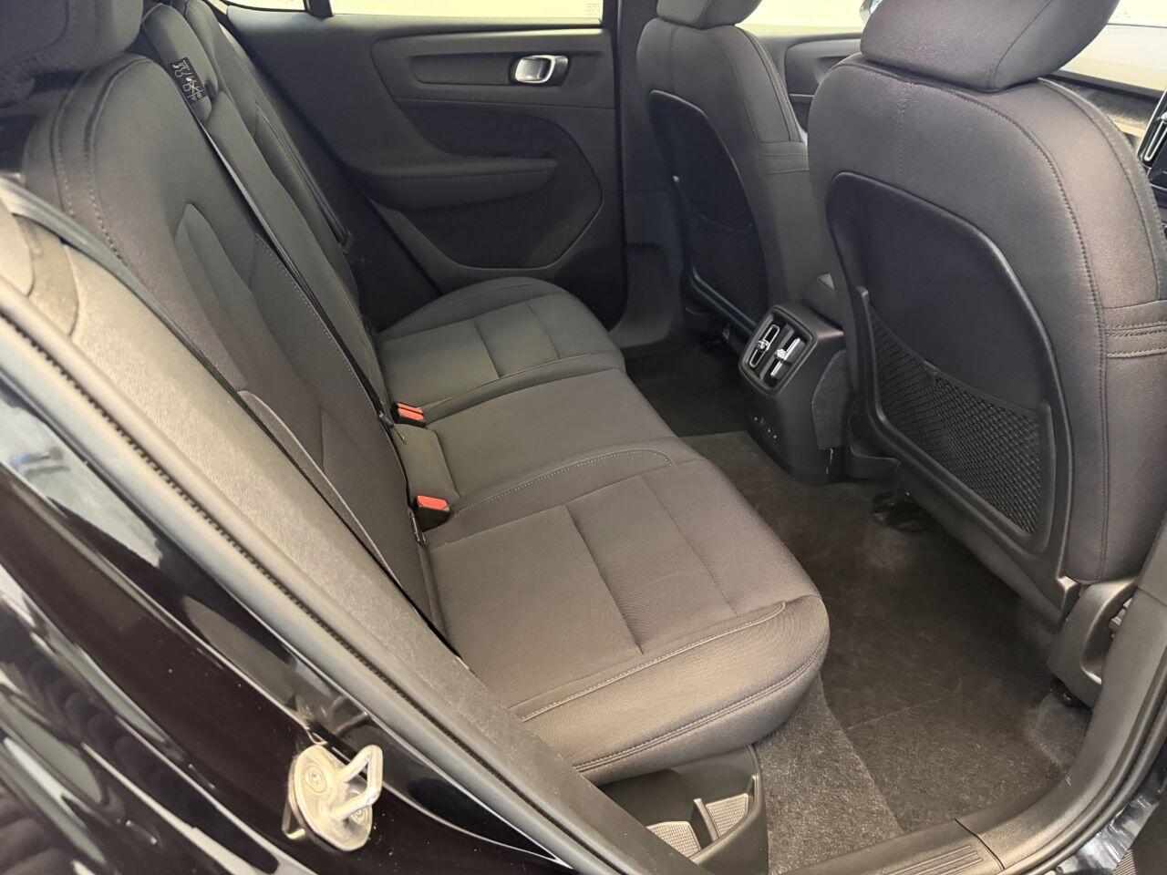 Volvo C40 view 54
