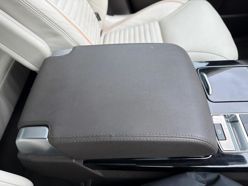 Land Rover Discovery view 48