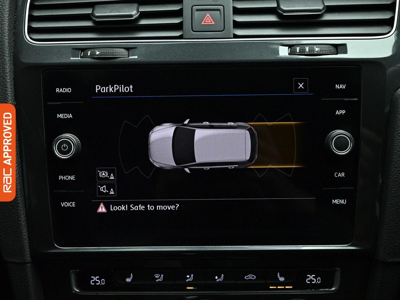 Volkswagen Golf view 16