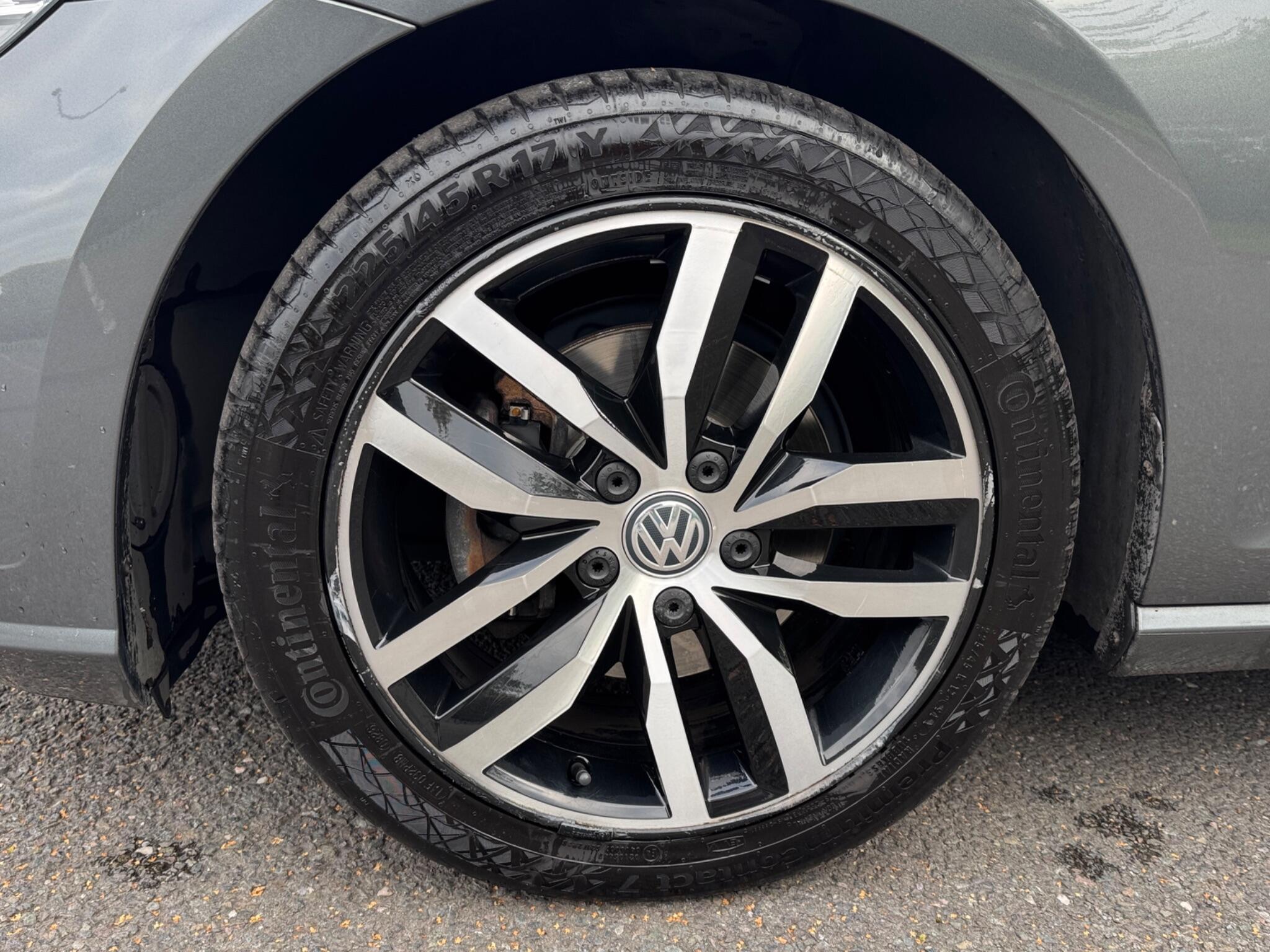 Volkswagen Golf view 16